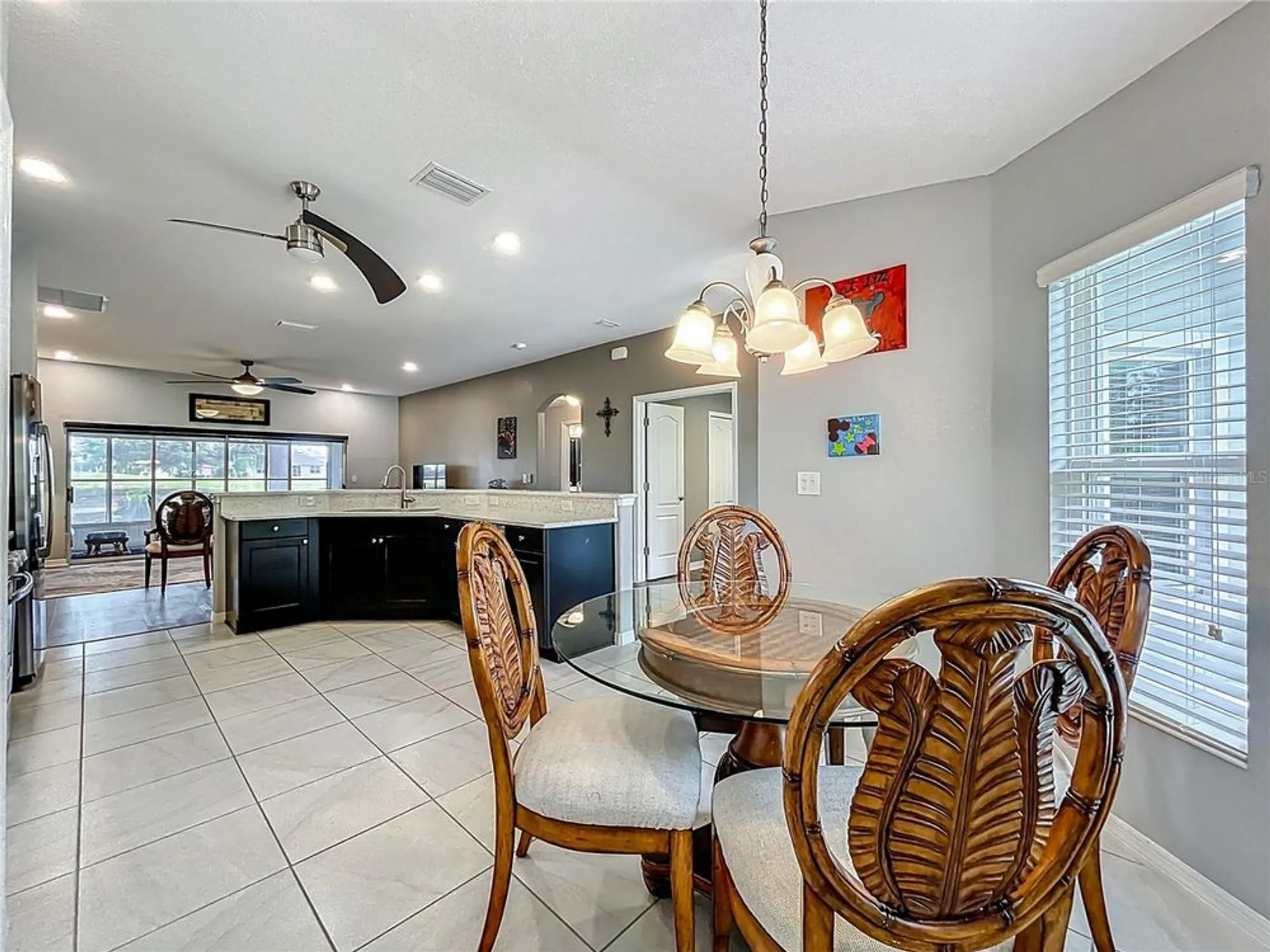 Property Slideshow image 8 of 49 | 27327 roanoke dr, Leesburg, FL, 34748