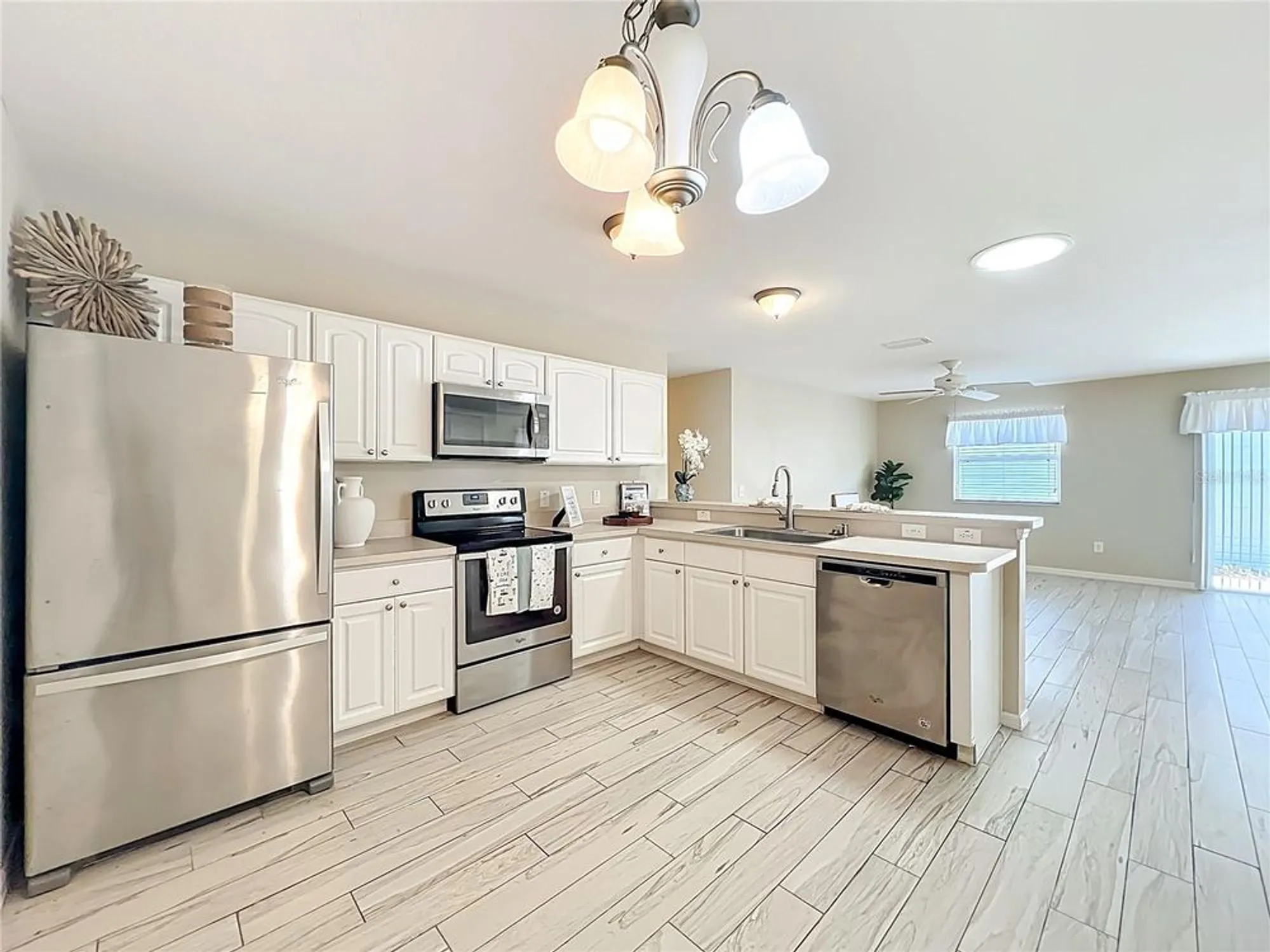 Property Slideshow image 9 of 14 | 1861 endsley ct, The Villages, FL, 32162