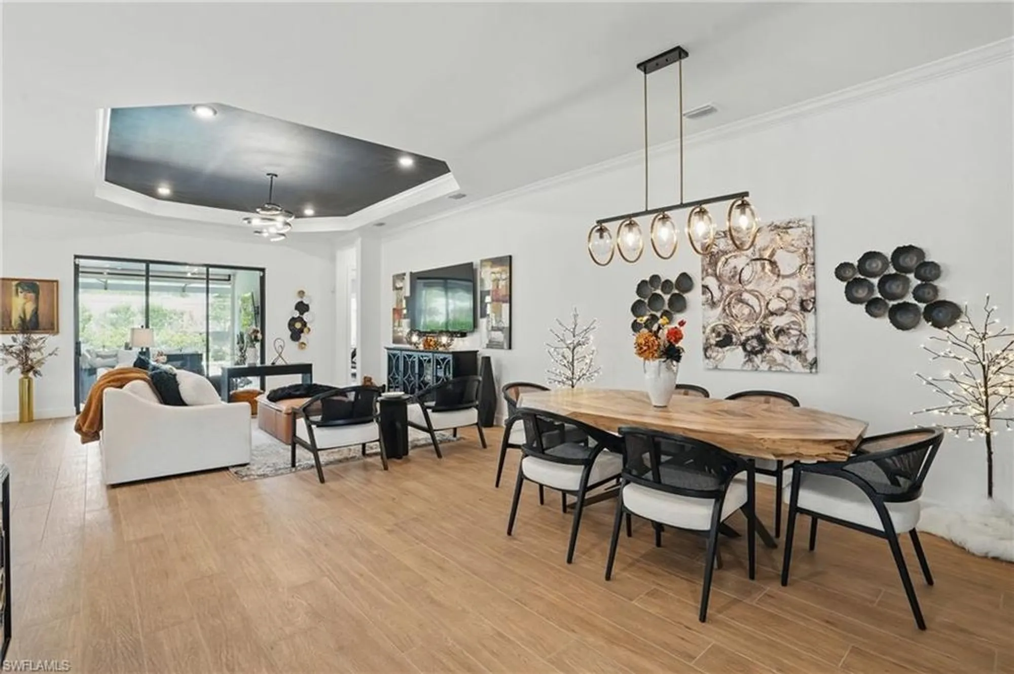 Property Slideshow image 5 of 50 | 17467 caravita ln, Fort Myers, FL, 33913