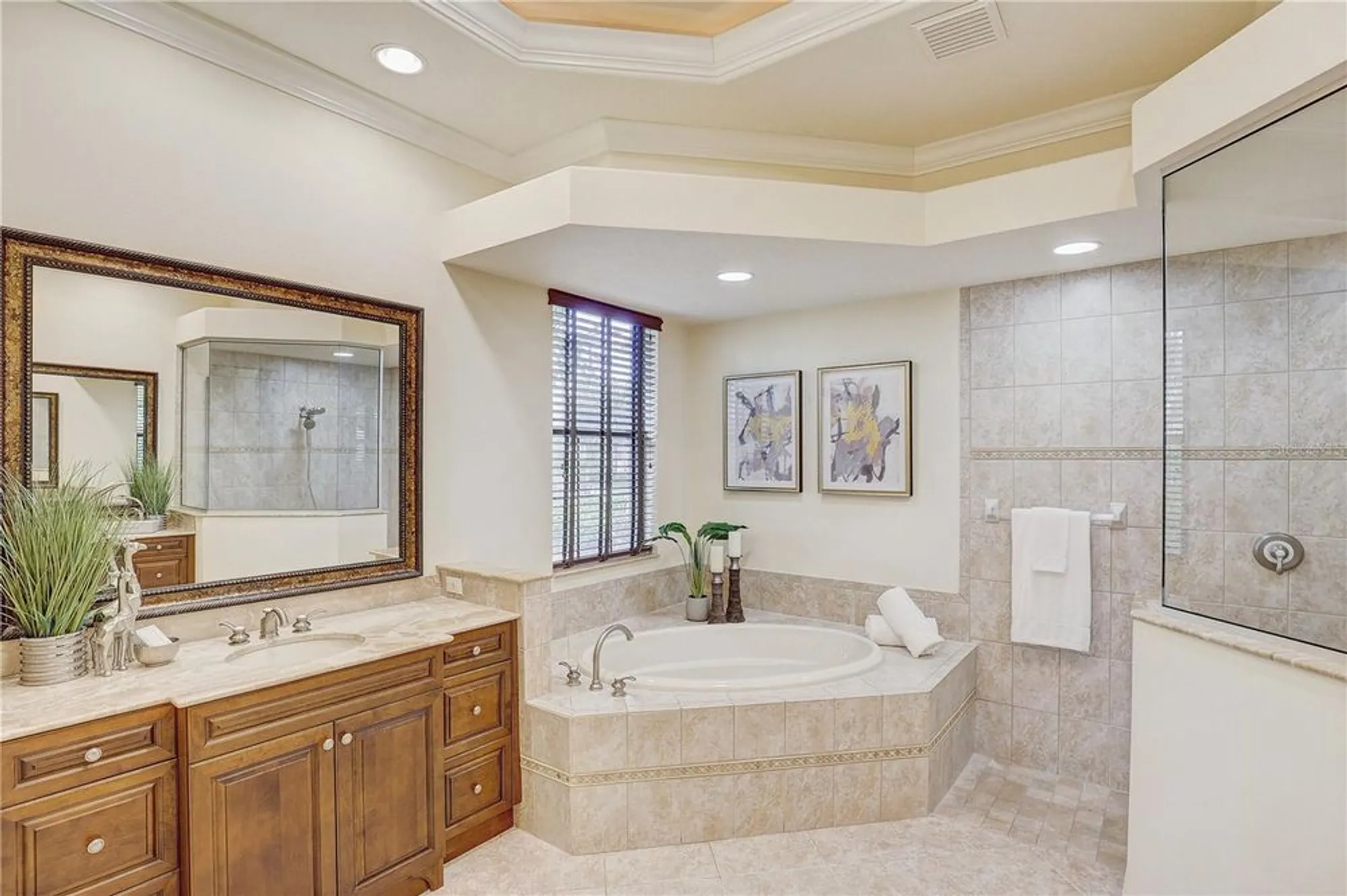 Property Slideshow image 29 of 61 | 5408 tybee island dr, Apollo Beach, FL, 33572