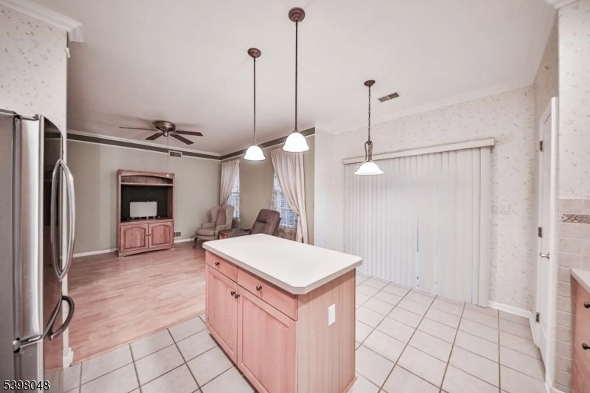 Property Slideshow image 9 of 27 | 107 kensington cir, Belvidere, NJ, 07823