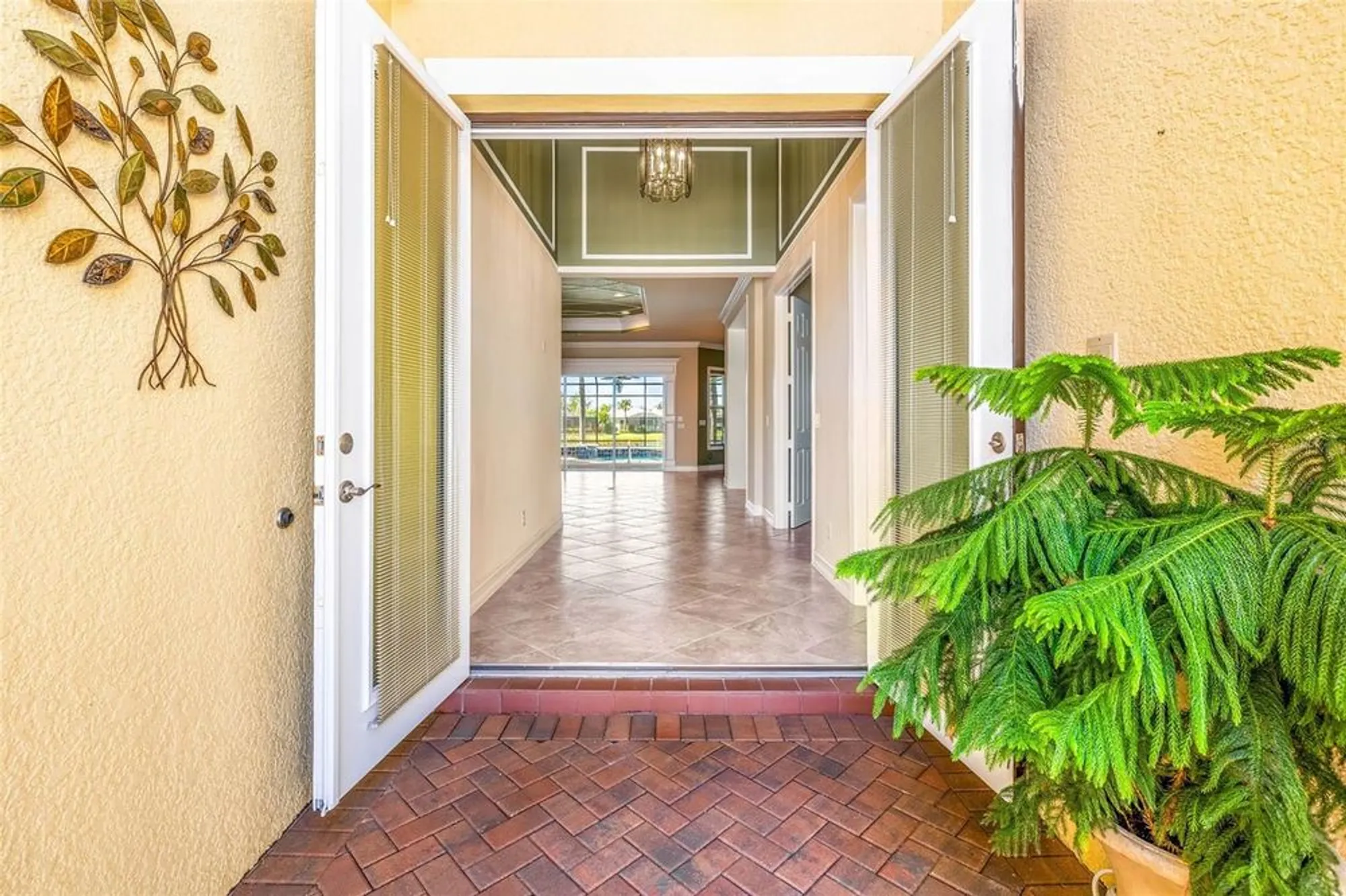 Property Slideshow image 7 of 88 | 5073 stone harbor cir, Wimauma, FL, 33598