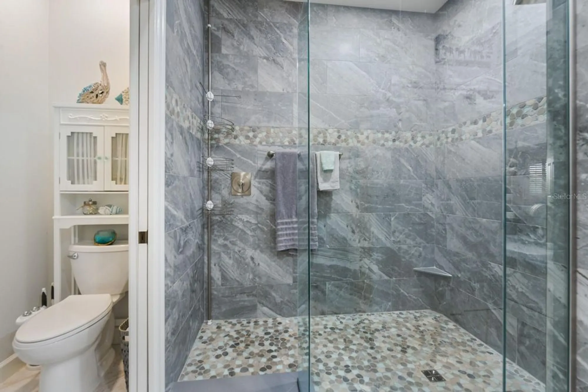 Property Slideshow image 28 of 61 | 3328 sunset key cir d, Punta Gorda, FL, 33955