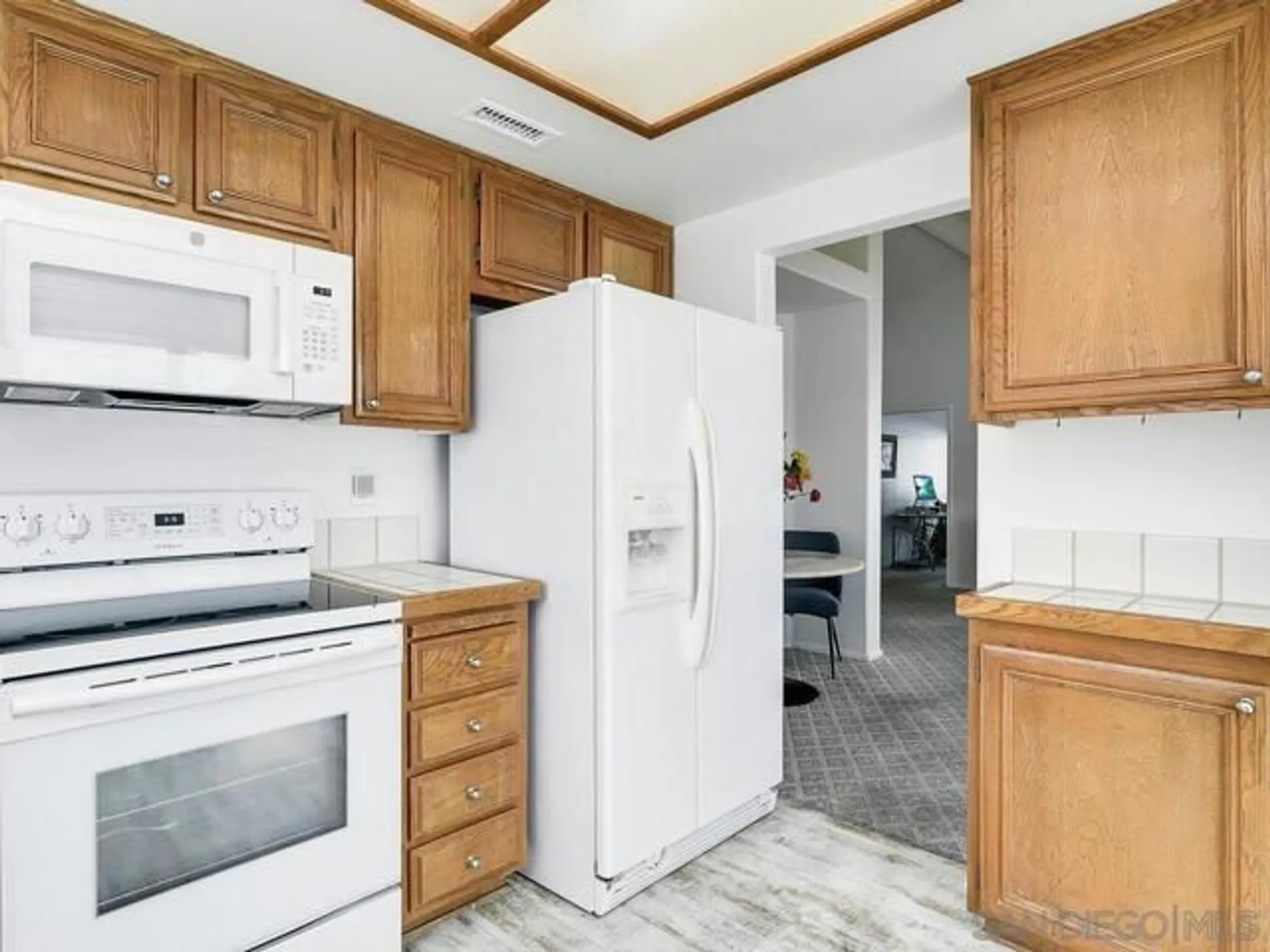 Property Slideshow image 8 of 32 | 4780 miletus way, Oceanside, CA, 92056