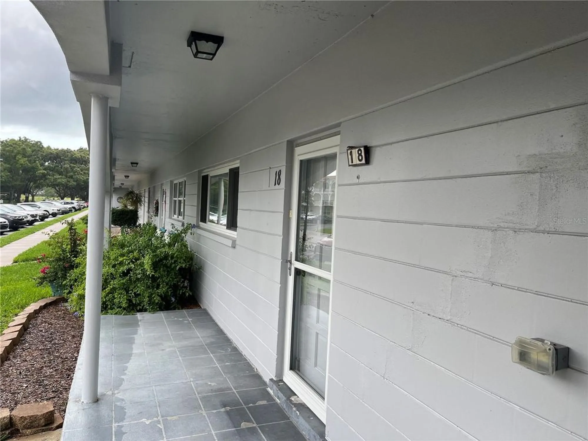 Property Slideshow image 4 of 53 | 2410 franciscan dr 18, Clearwater, FL, 33763