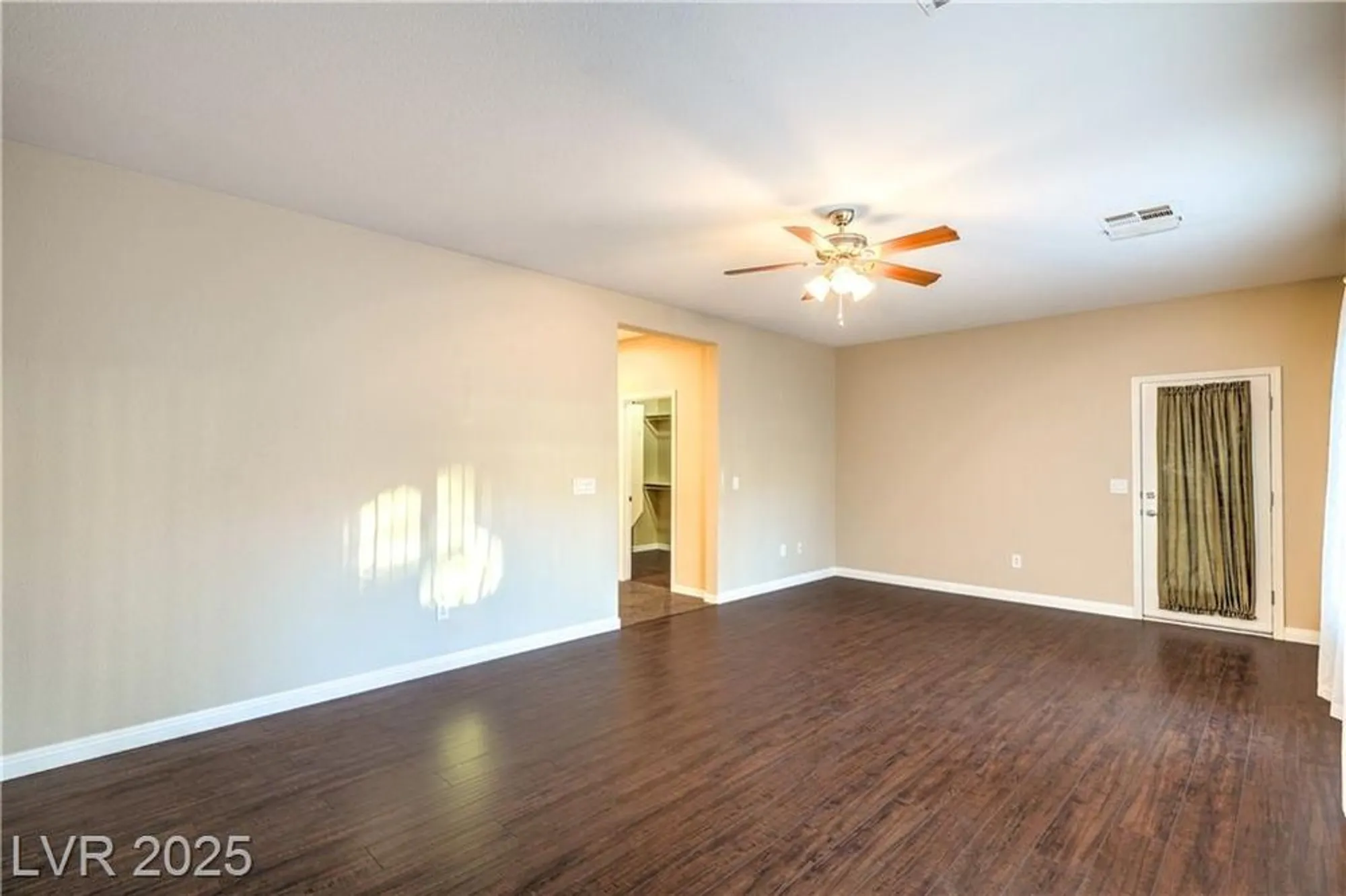 Property Slideshow image 17 of 52 | 2148 shadow canyon dr, Henderson, NV, 89044