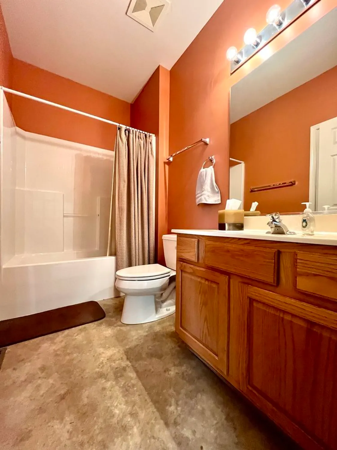 Property Slideshow image 30 of 36 | 12620 oak grove dr, Huntley, IL, 60142