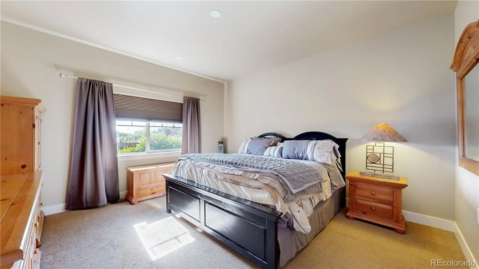 Property Slideshow image 19 of 44 | 12604 madison way, Thornton, CO, 80241