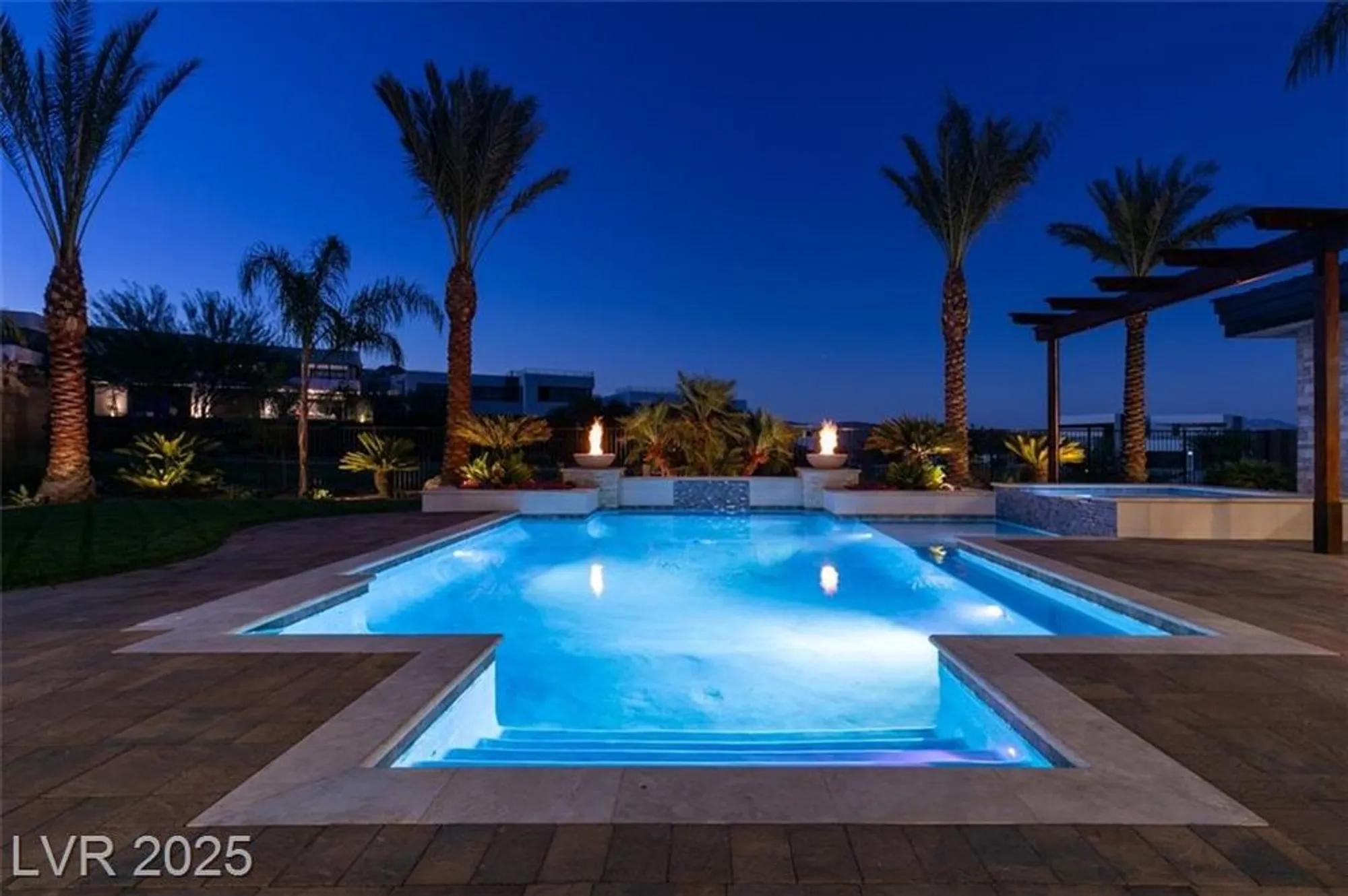 Property Slideshow image 45 of 48 | 40 reflection shores ln, Henderson, NV, 89011