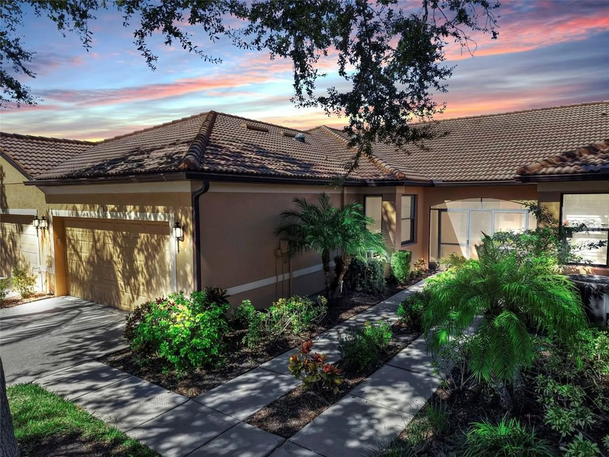 Property Slideshow image 41 of 41 | 313 seneca falls dr, Apollo Beach, FL, 33572