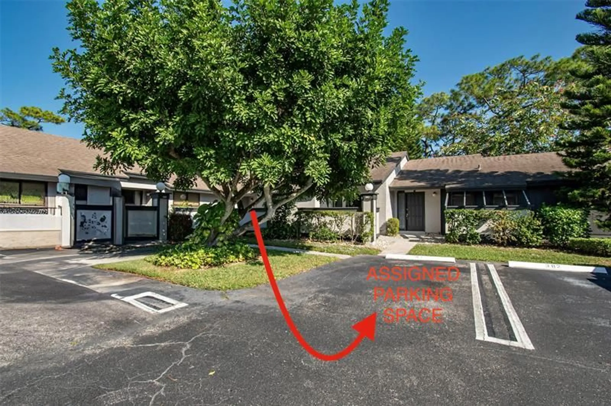 Property Slideshow image 10 of 64 | 381 ottawa ct, Royal Palm Beach, FL, 33411