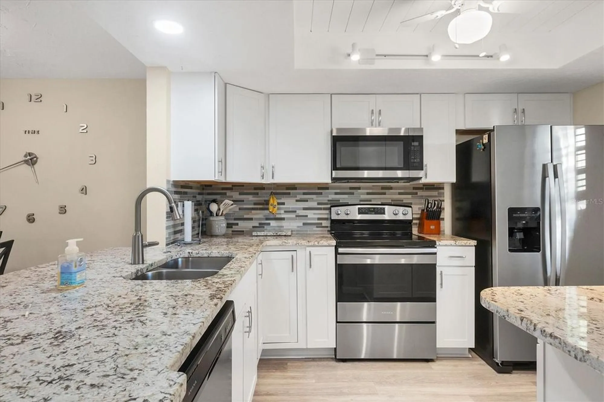 Property Slideshow image 9 of 33 | 1100 capri isles blvd apt 317, Venice, FL, 34292