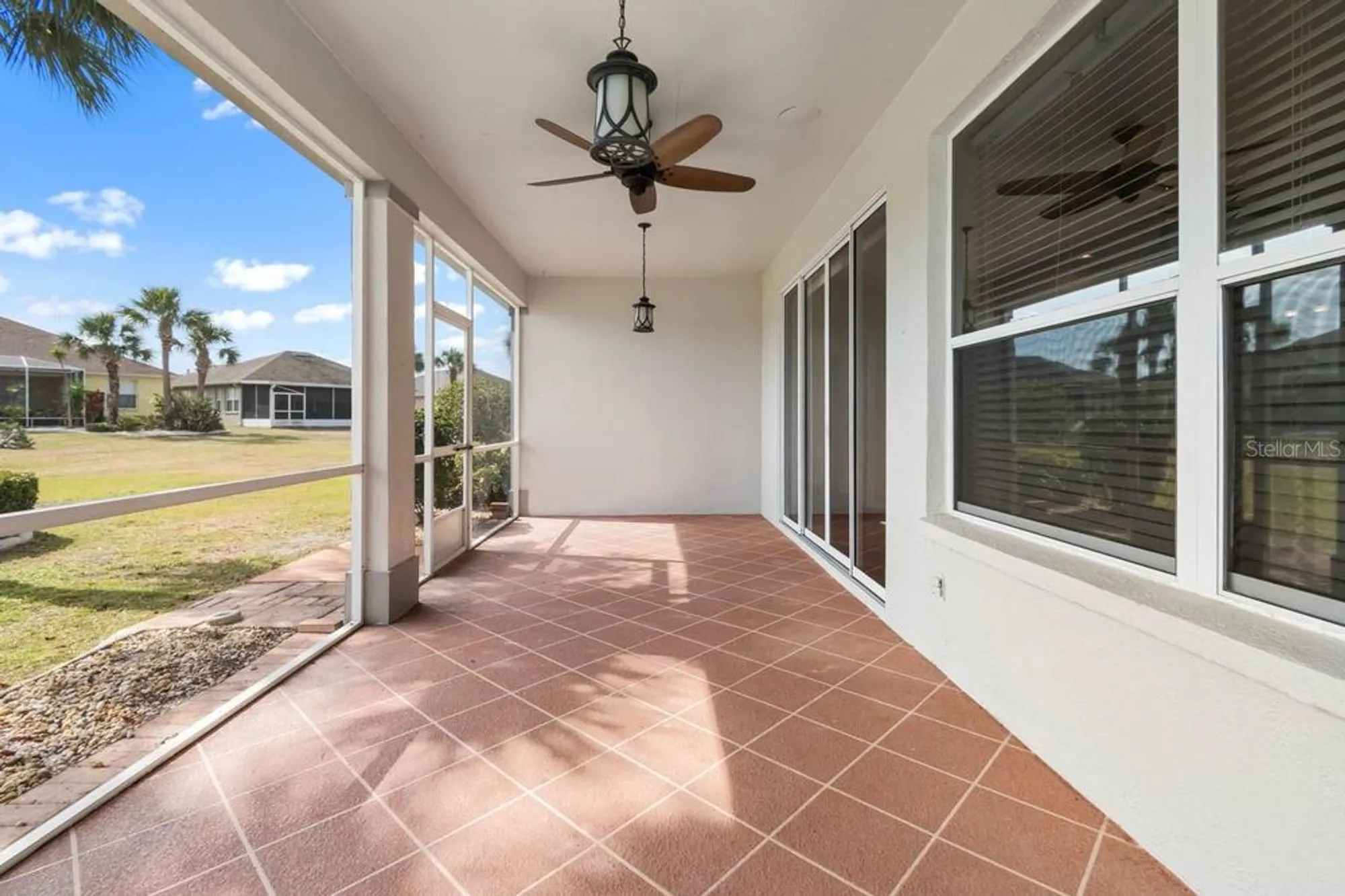 Property Slideshow image 24 of 52 | 1112 jasmine creek ct, Sun City Center, FL, 33573