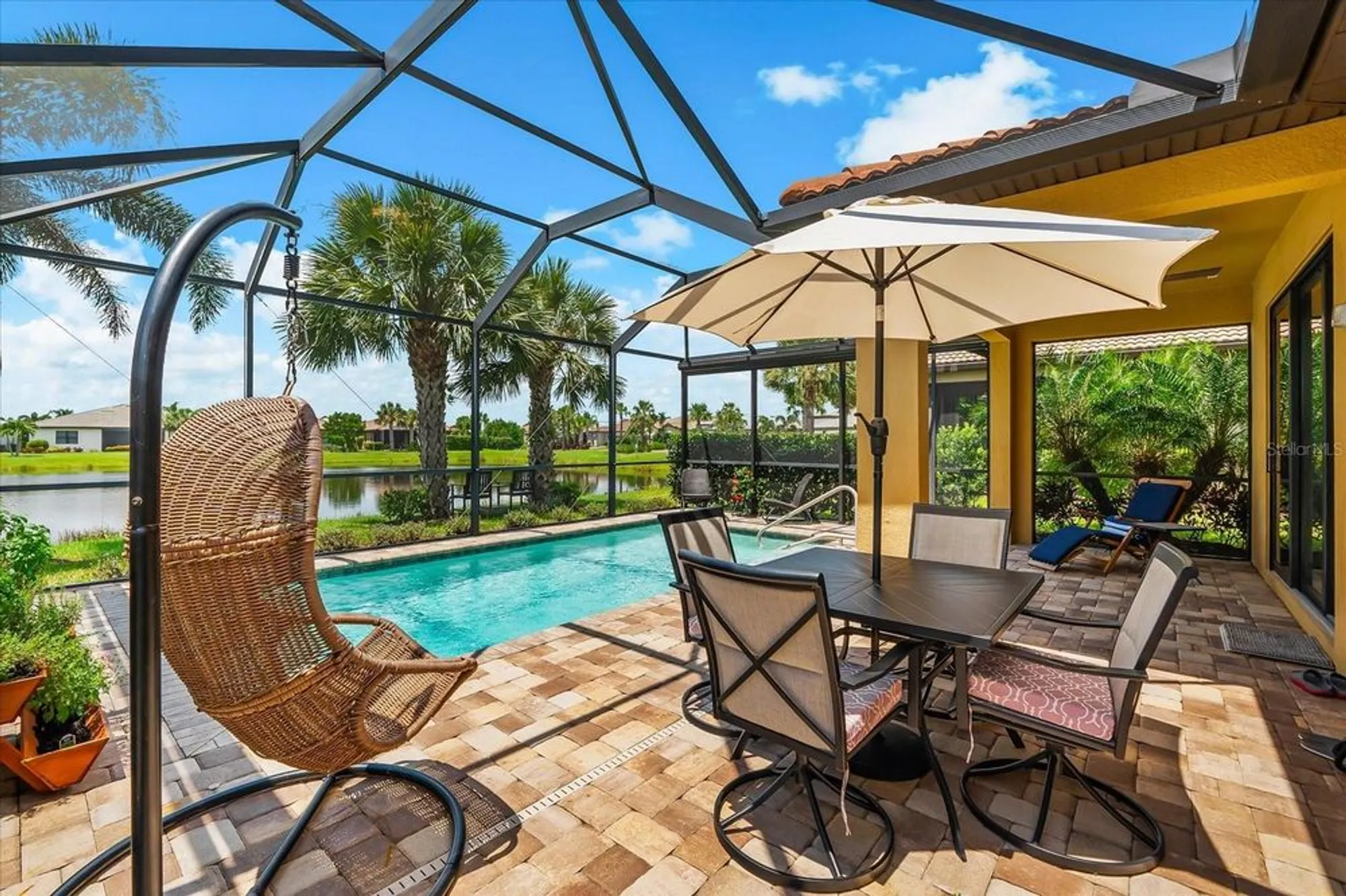Property Slideshow image 34 of 98 | 7612 kirkland cv, Bradenton, FL, 34202