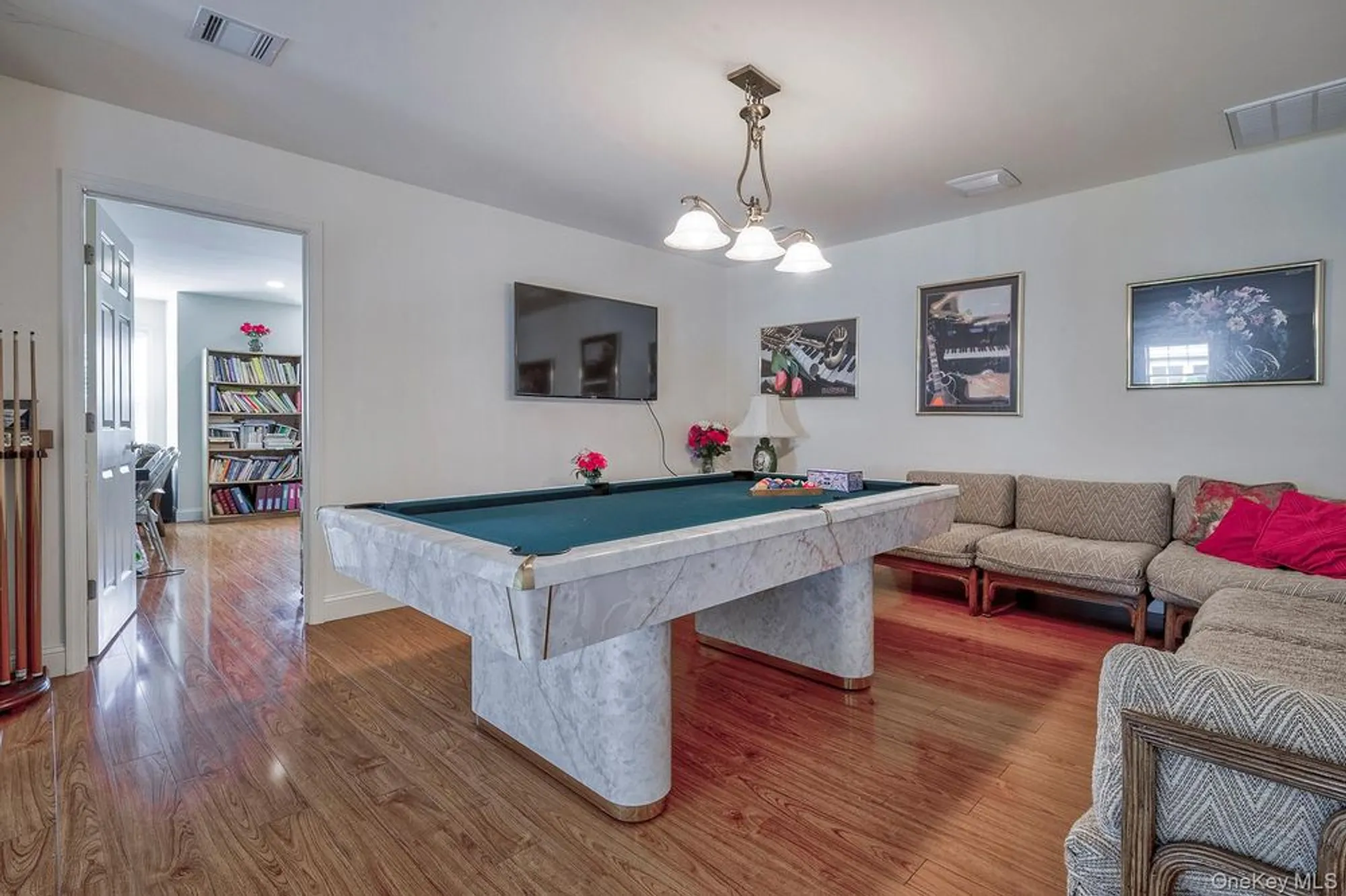 Property Slideshow image 26 of 28 | 60 pacific dunes ct, Medford, NY, 11763