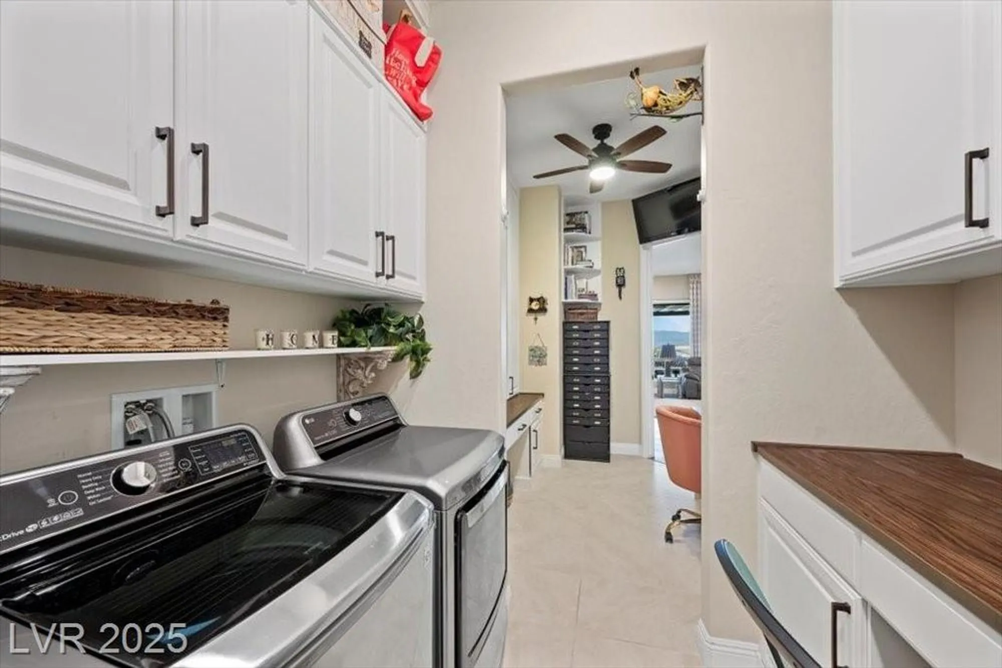 Property Slideshow image 28 of 69 | 44 stone yucca ct, Henderson, NV, 89011
