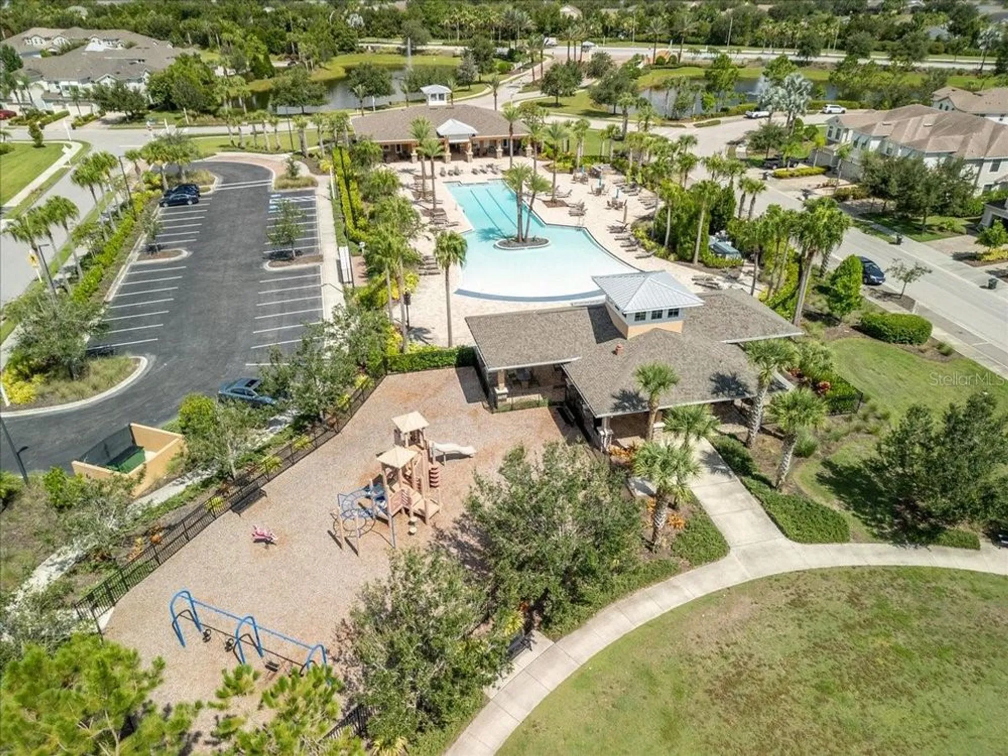Property Slideshow image 44 of 50 | 11934 meadowgate pl, Lakewood Ranch, FL, 34211