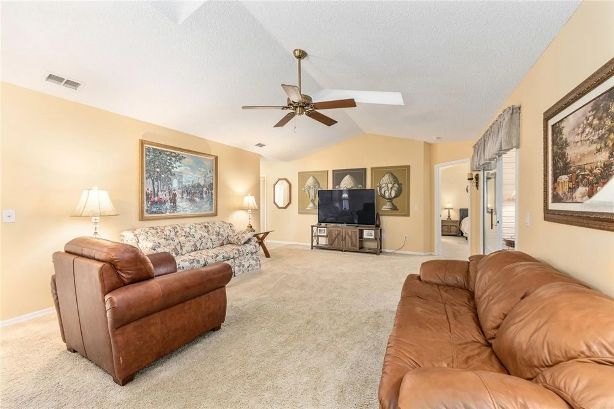 Property Slideshow image 11 of 43 | 8554 sw 63rd ct, Ocala, FL, 34476