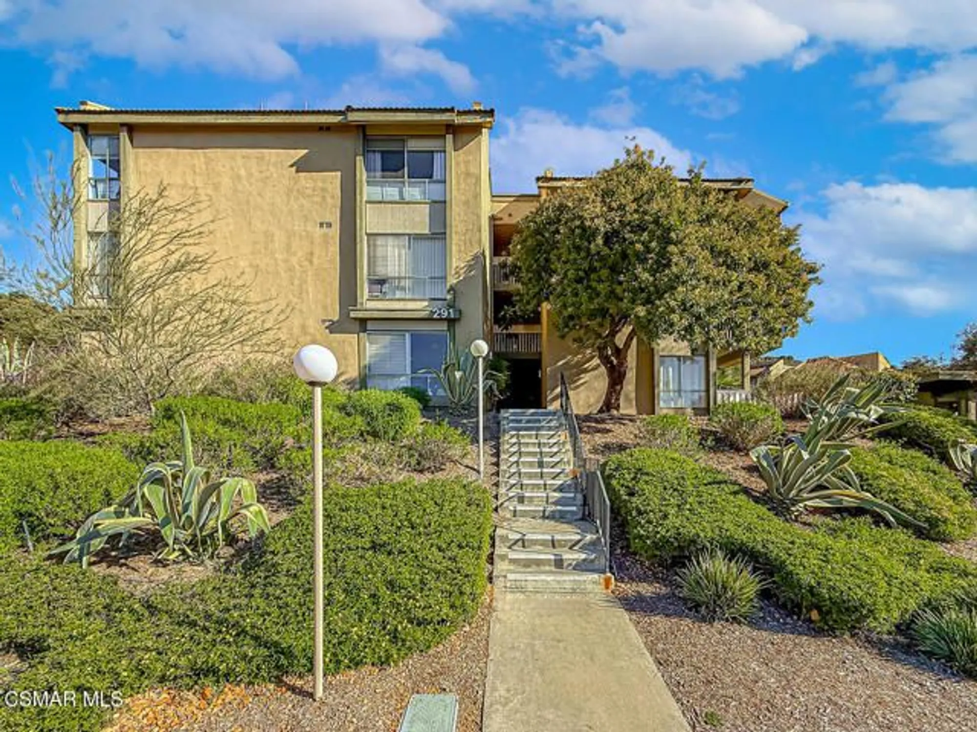 Property Slideshow image 39 of 42 | 291 sequoia ct 17, Thousand Oaks, CA, 91360