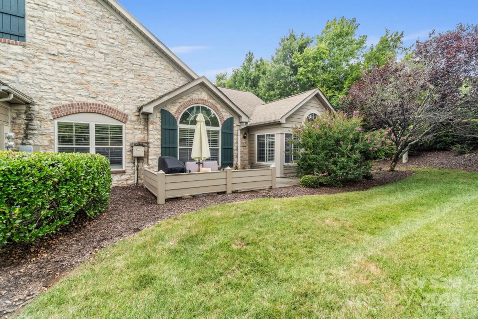 Property Slideshow image 28 of 31 | 2459 coltsview ln, Matthews, NC, 28105