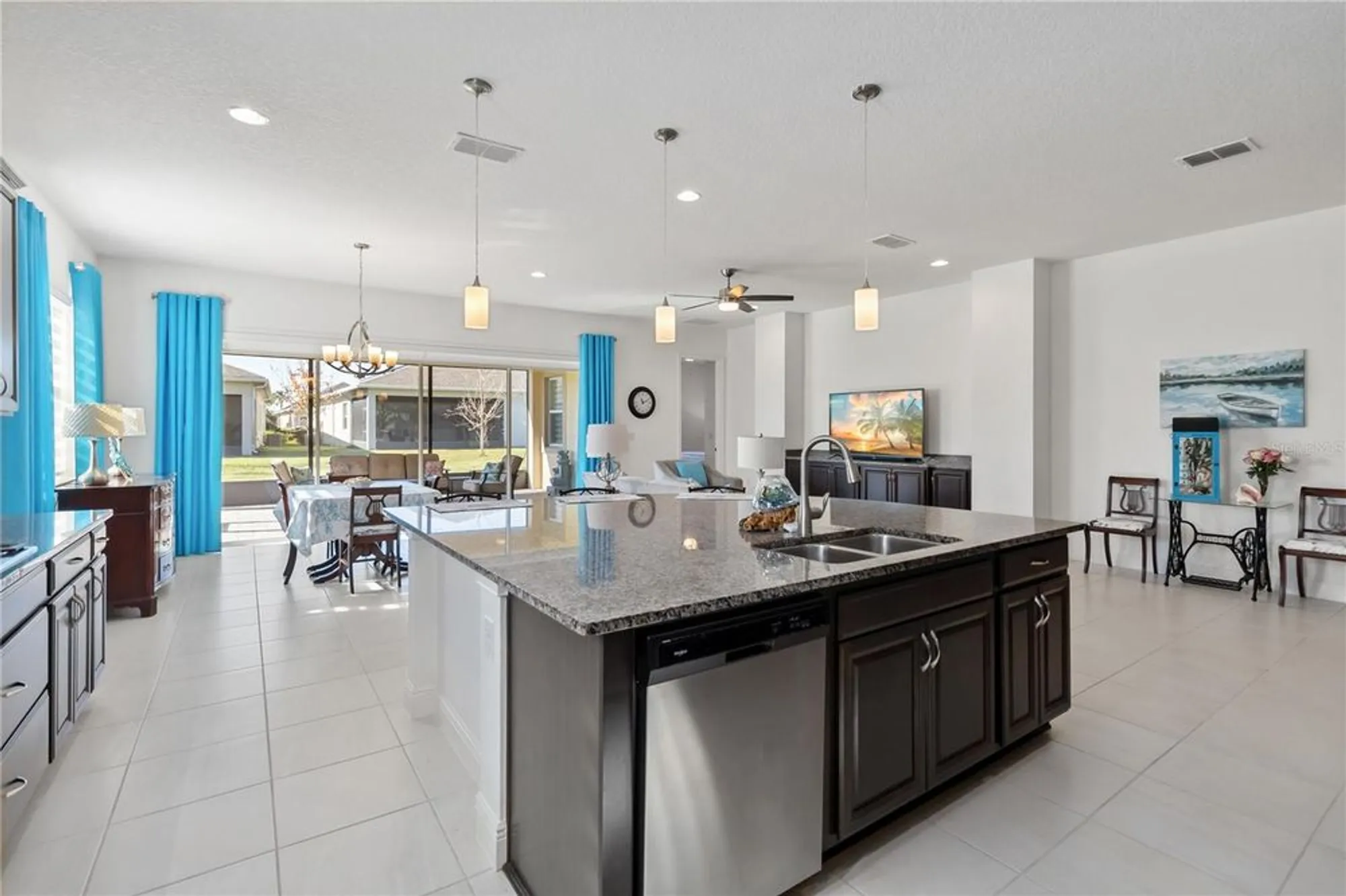 Property Slideshow image 14 of 58 | 5014 e fountainwood dr, Saint Cloud, FL, 34772