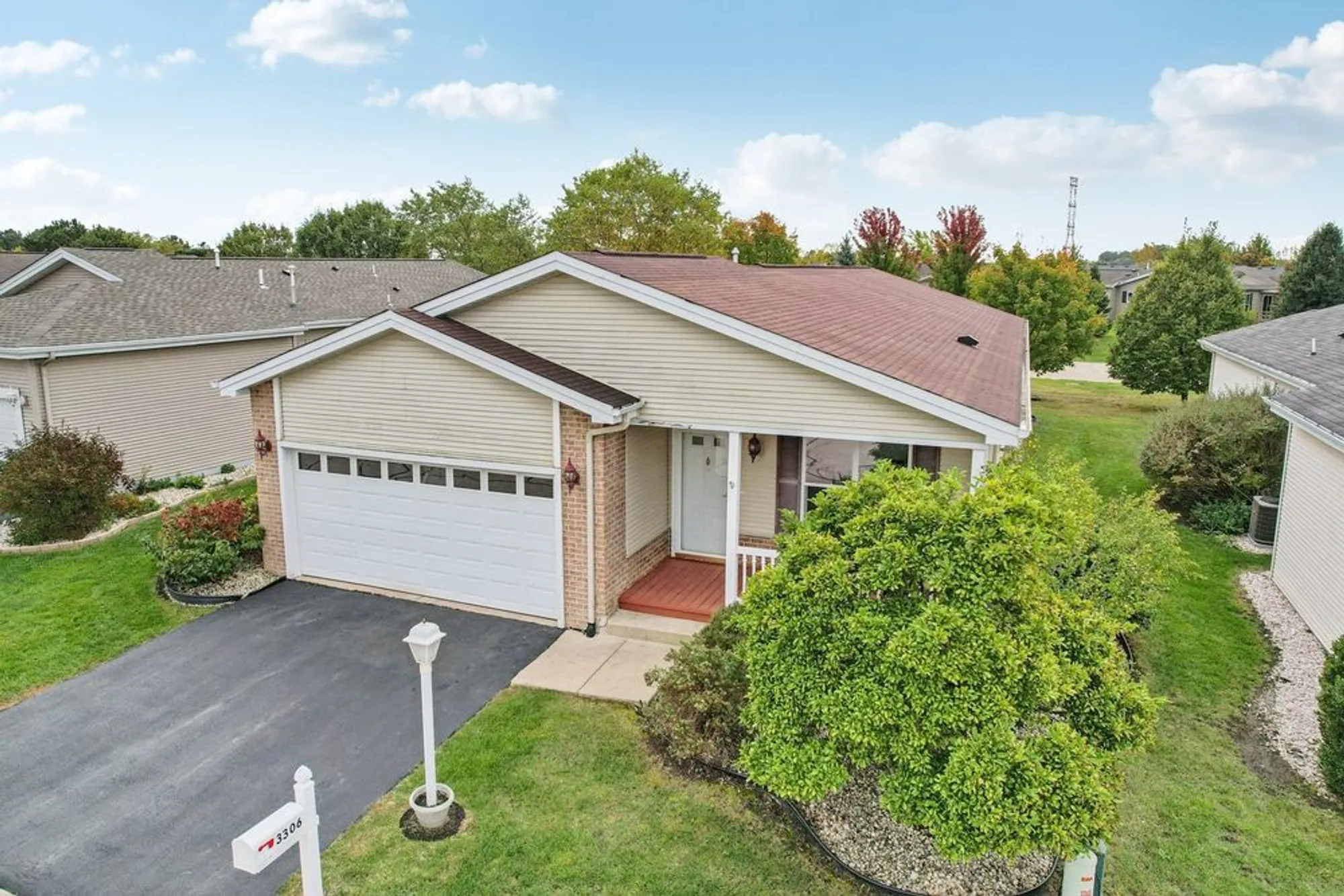 Property Slideshow image 29 of 33 | 3306 stakes ln, Grayslake, IL, 60030