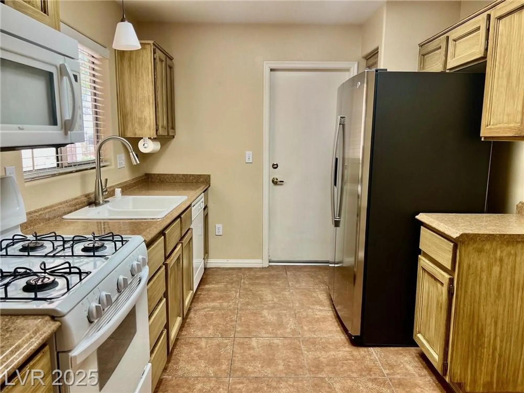 Property Slideshow image 6 of 17 | 2609 sierra sage st, Las Vegas, NV, 89134