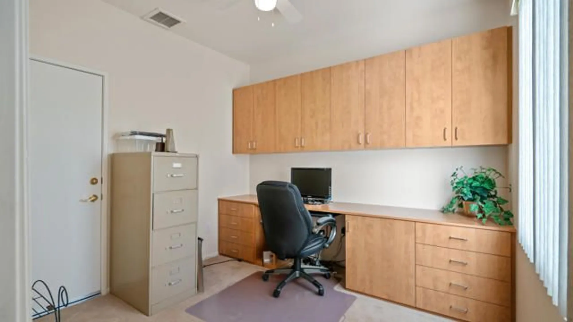 Property Slideshow image 21 of 29 | 78214 grape arbor ave, Palm Desert, CA, 92211