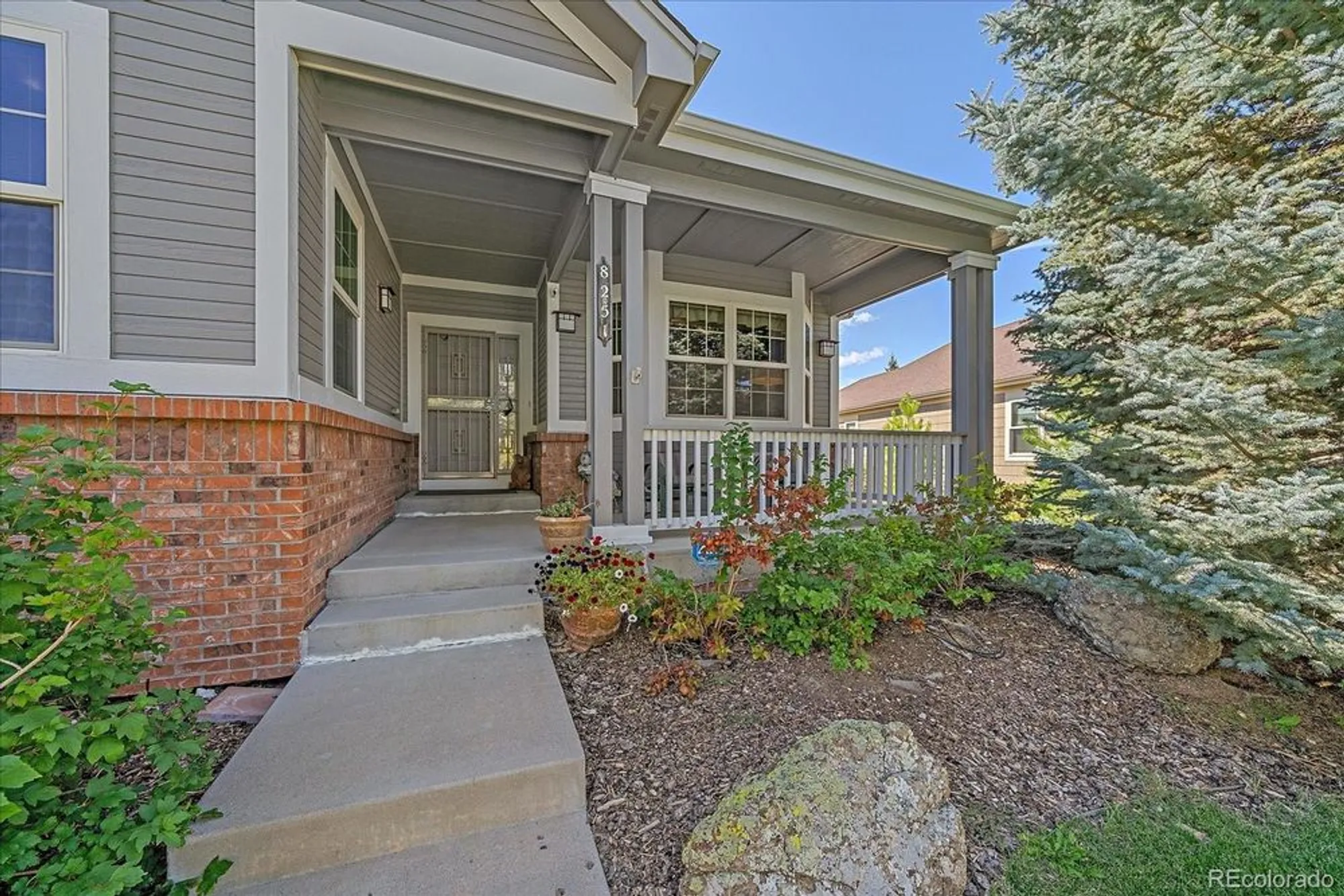Property Slideshow image 3 of 47 | 8251 s quatar cir, Aurora, CO, 80016