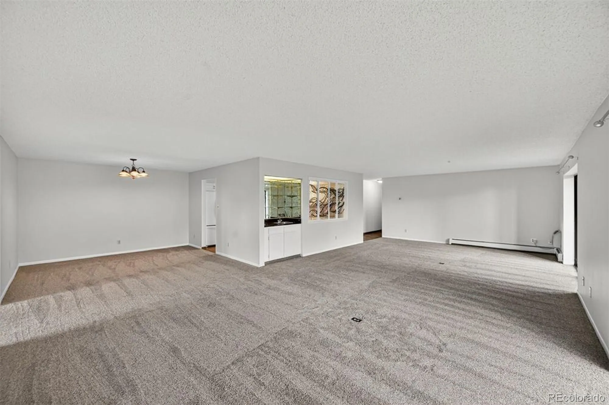 Property Slideshow image 9 of 30 | 14050 e linvale pl apt 407, Aurora, CO, 80014