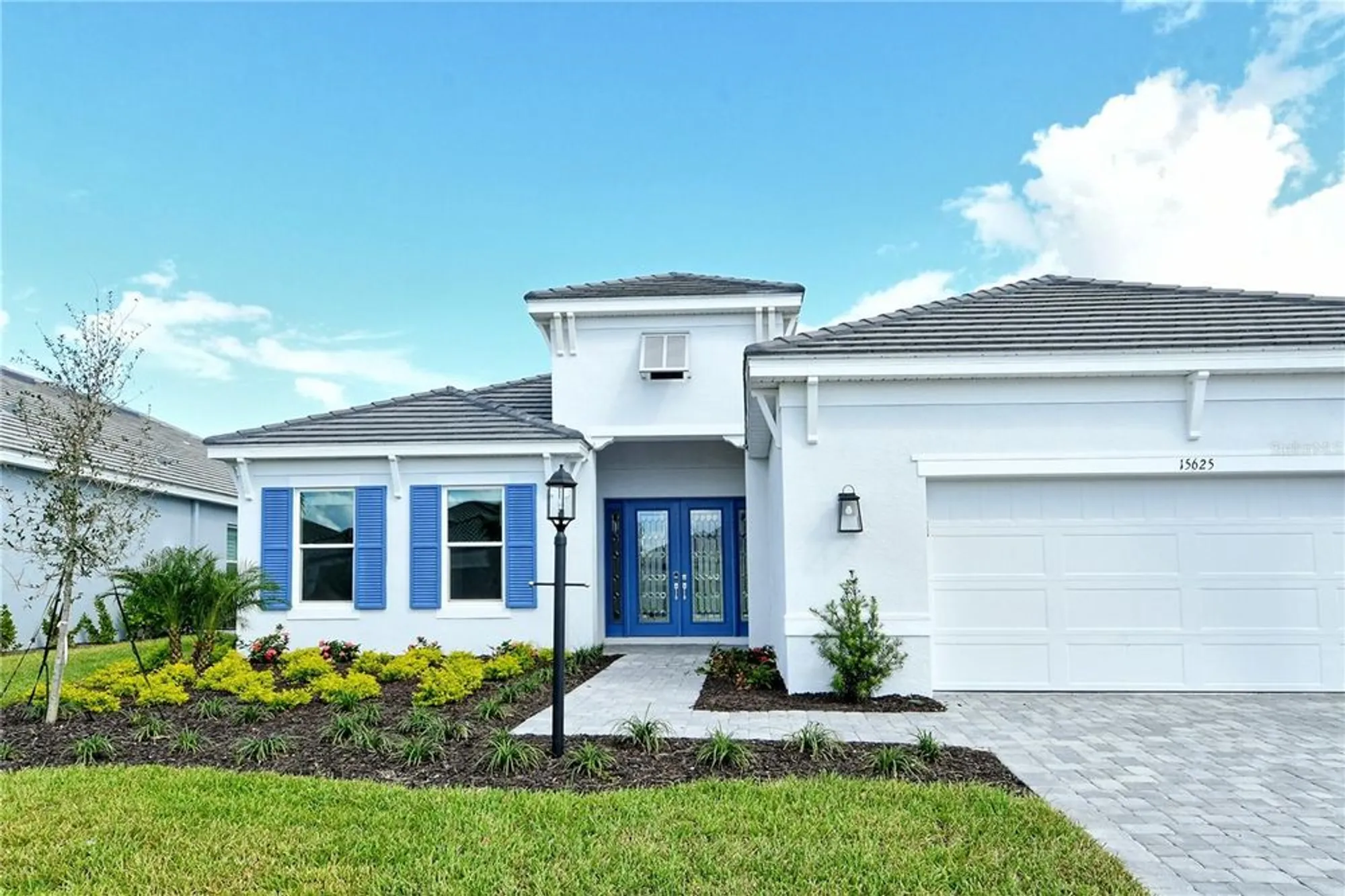 Property Slideshow image 4 of 100 | 15625 san lazzaro ave, Bradenton, FL, 34211