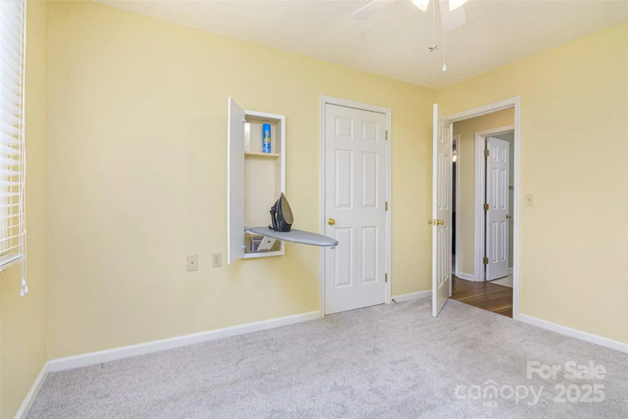 Property Slideshow image 27 of 37 | 308 dellford ct, Hendersonville, NC, 28792