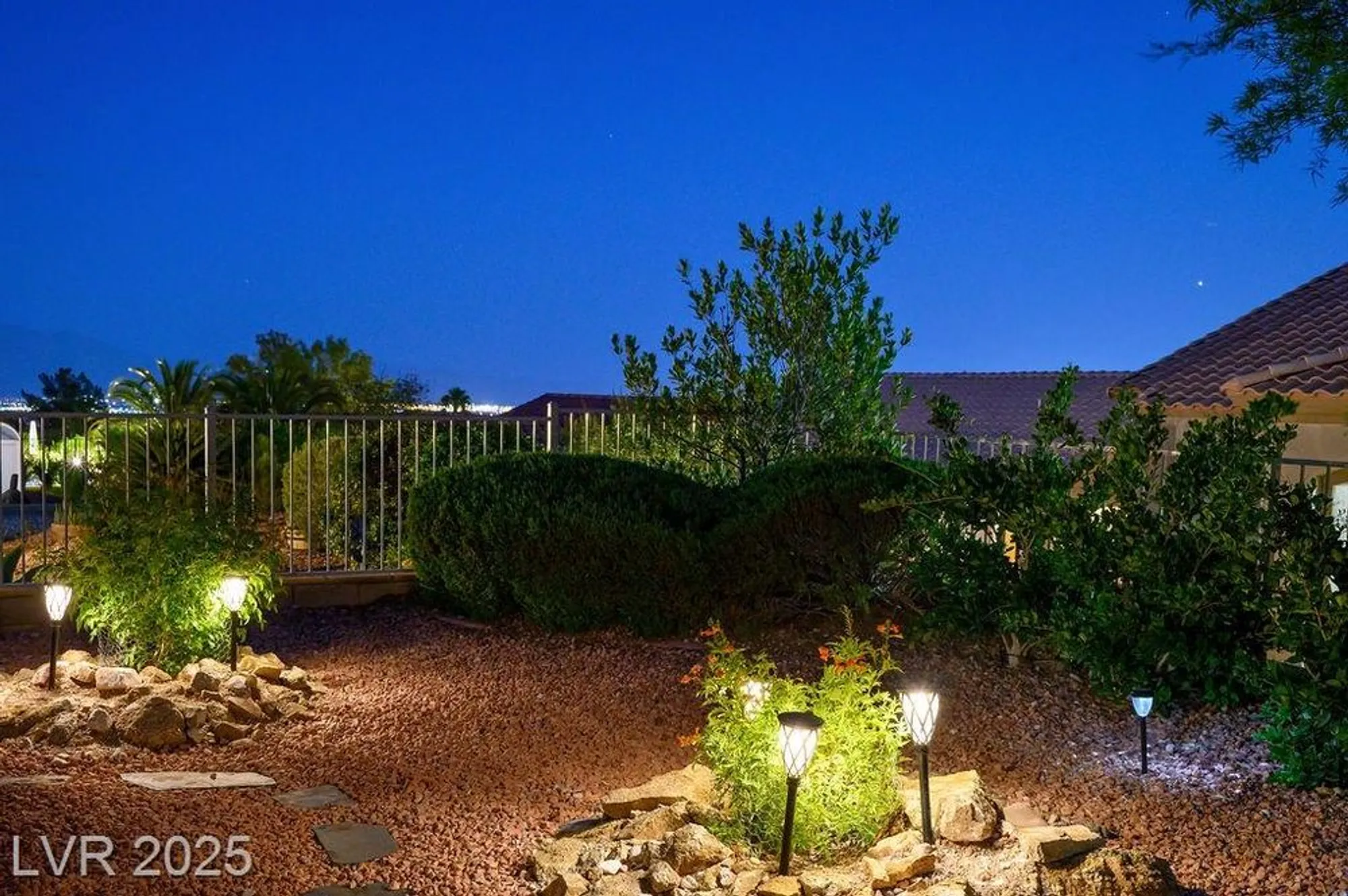 Property Slideshow image 32 of 80 | 2620 hanging rock dr, Las Vegas, NV, 89134