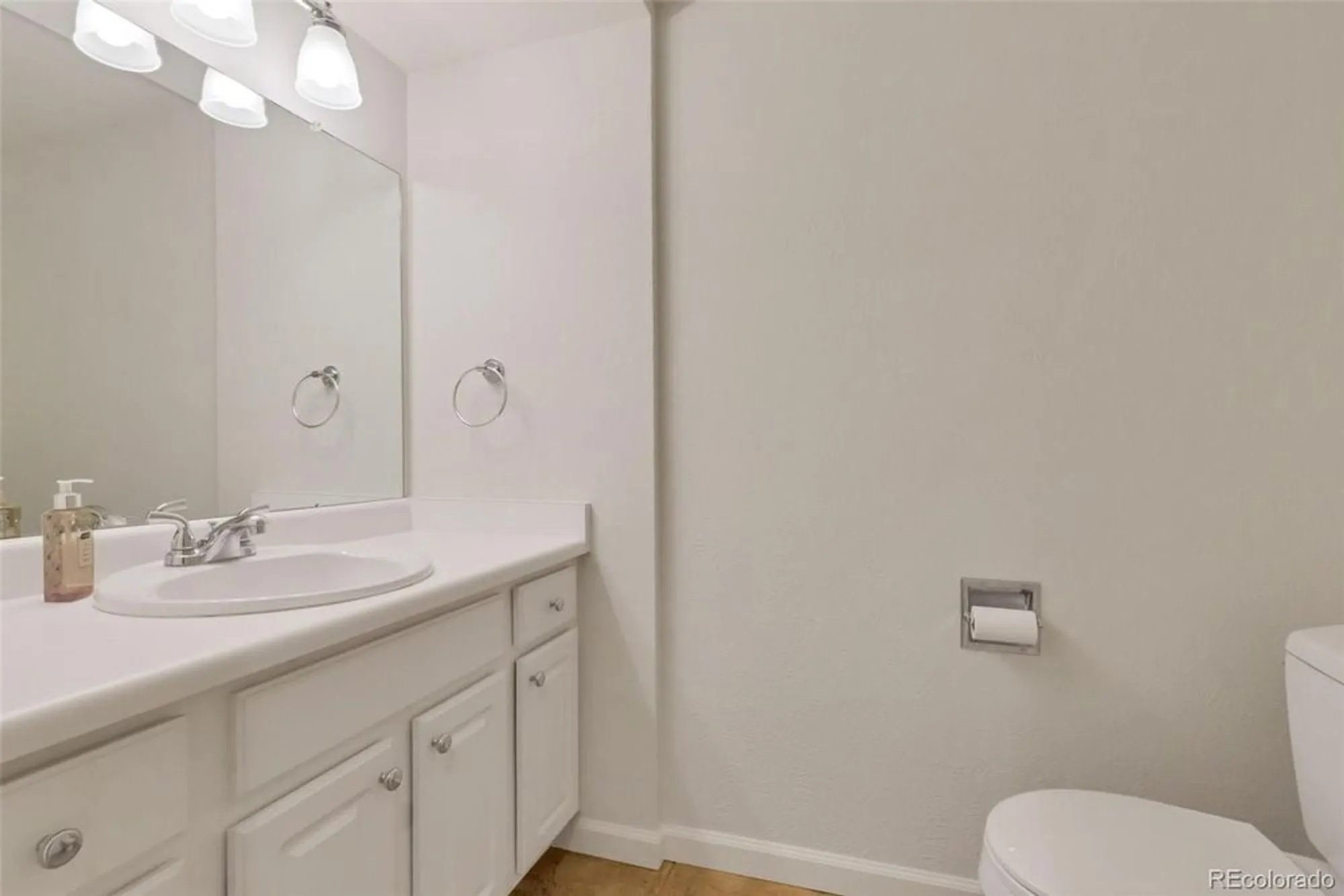 Property Slideshow image 30 of 49 | 13886 e linvale pl, Aurora, CO, 80014