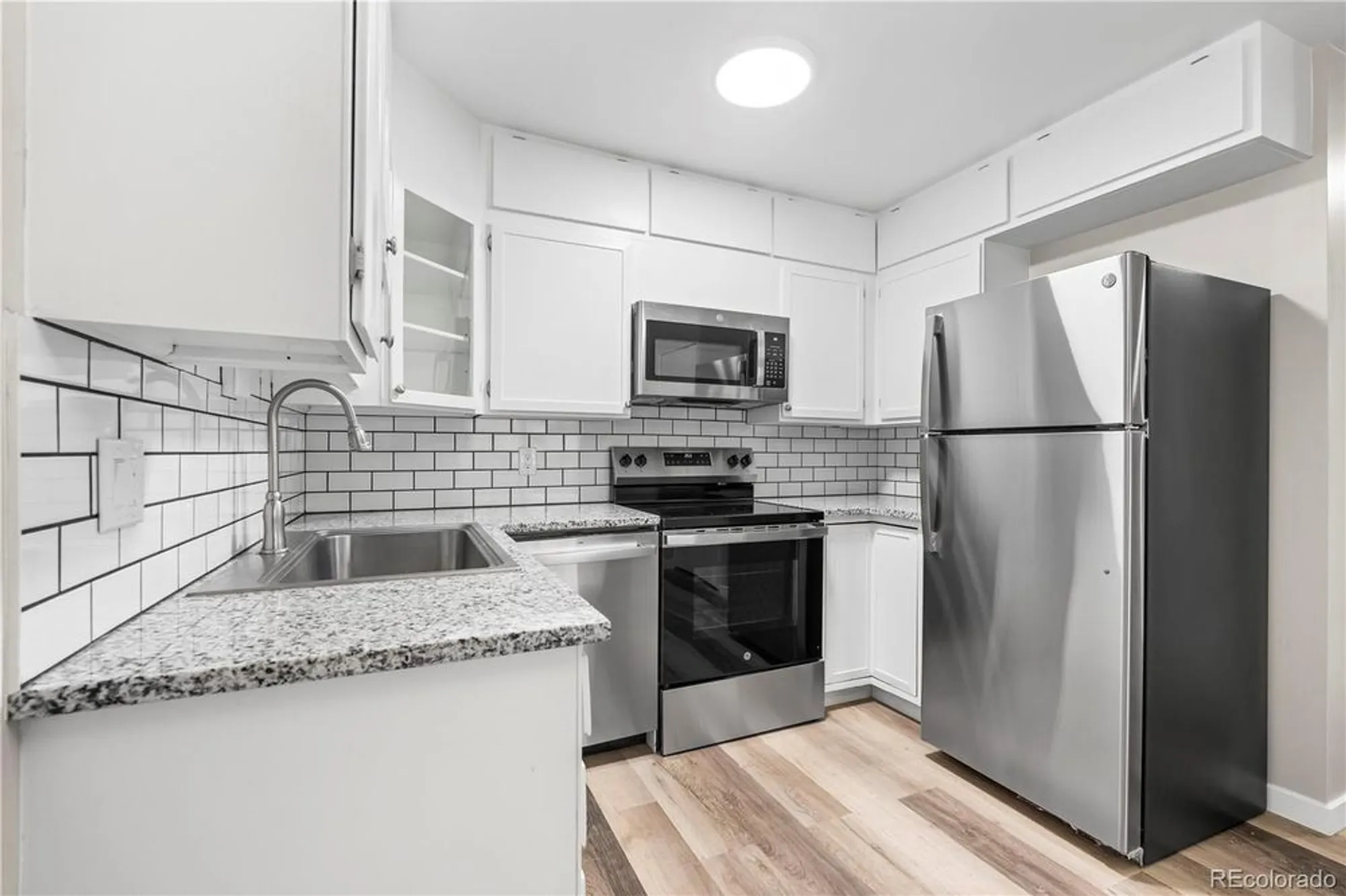 Property Slideshow image 2 of 24 | 9335 e center ave apt 1b, Denver, CO, 80247