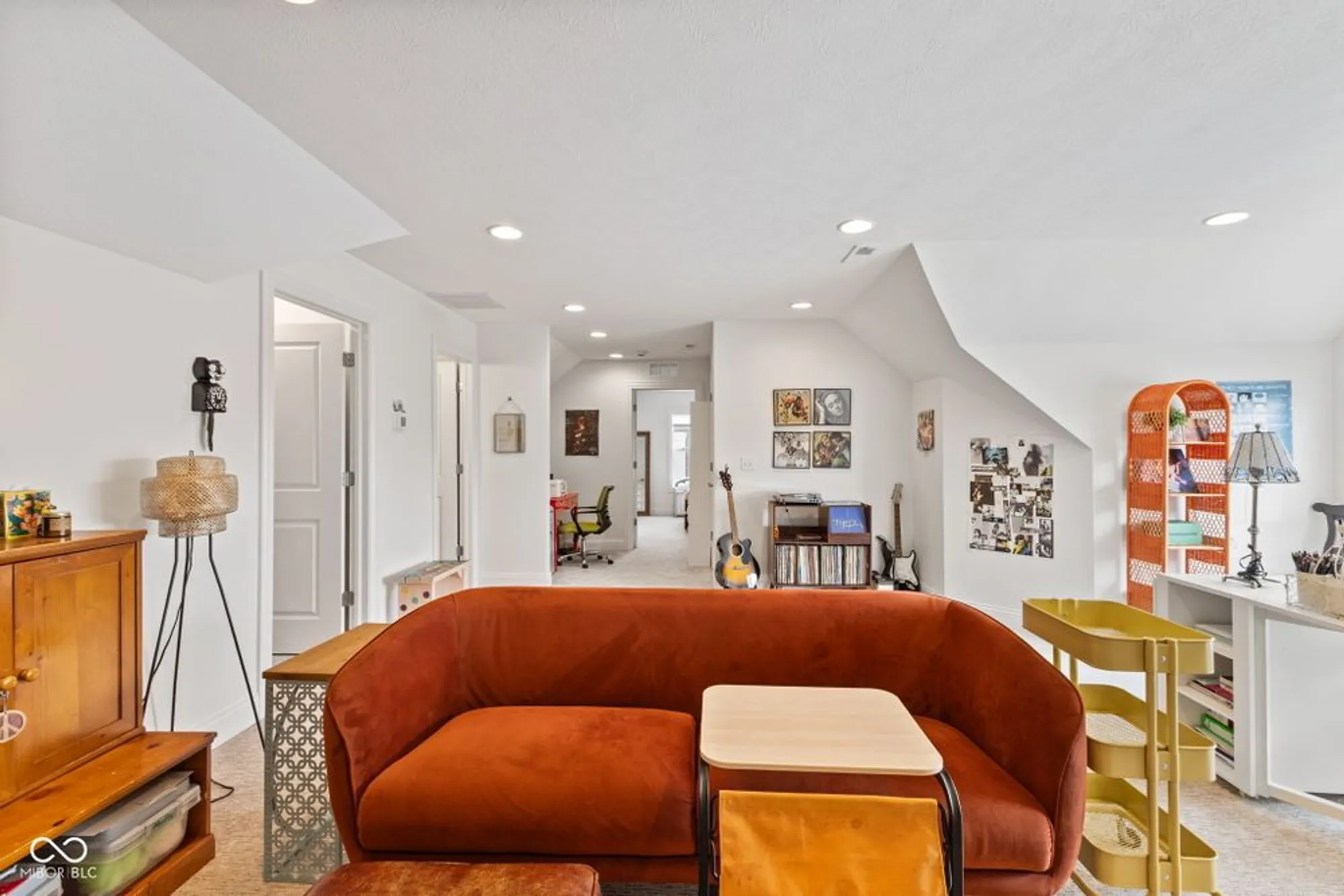 Property Slideshow image 34 of 55 | 2460 collins dr, Westfield, IN, 46074