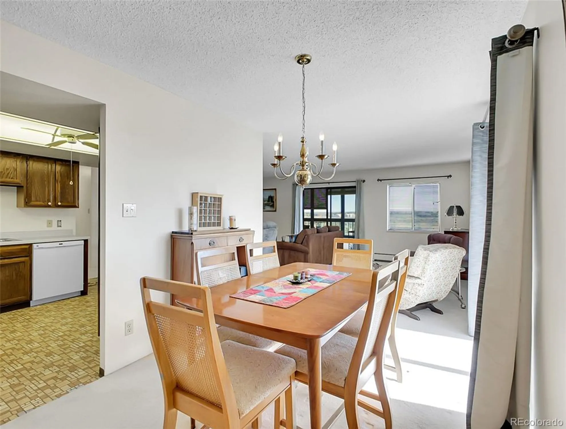 Property Slideshow image 10 of 32 | 13850 e marina dr apt 401, Aurora, CO, 80014