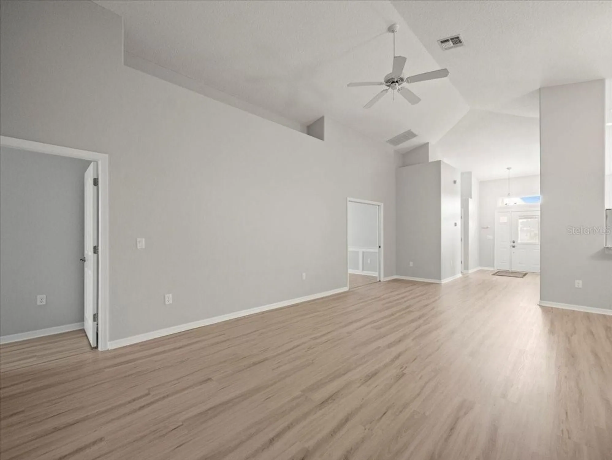 Property Slideshow image 18 of 55 | 10163 holly berry dr, Weeki Wachee, FL, 34613