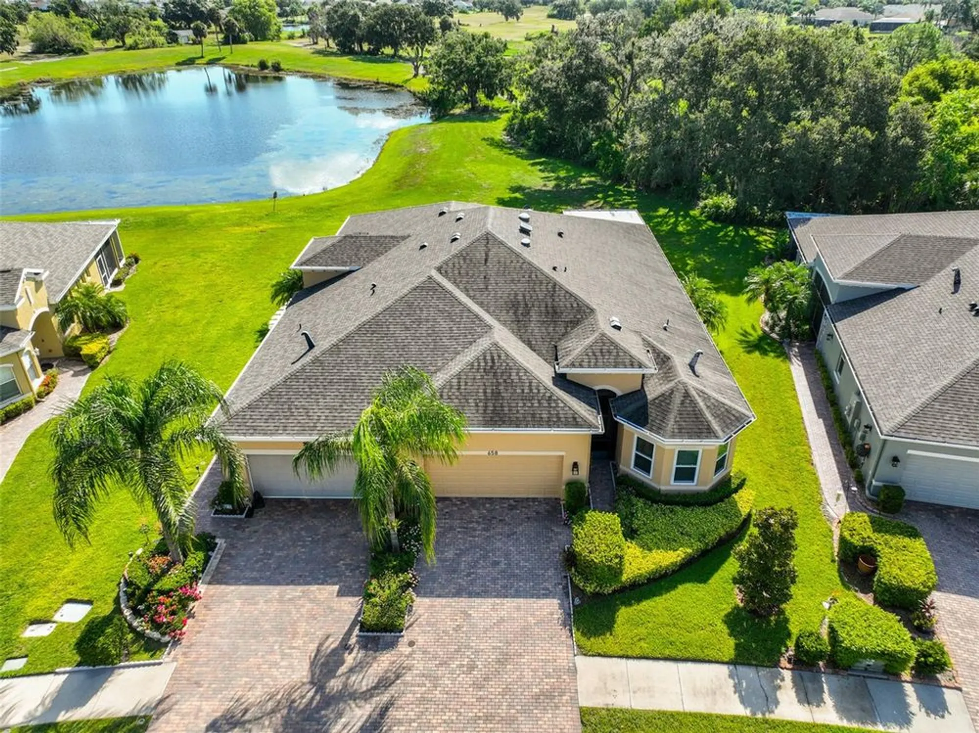 Property Slideshow image 1 of 45 | 658 chipper dr, Sun City Center, FL, 33573