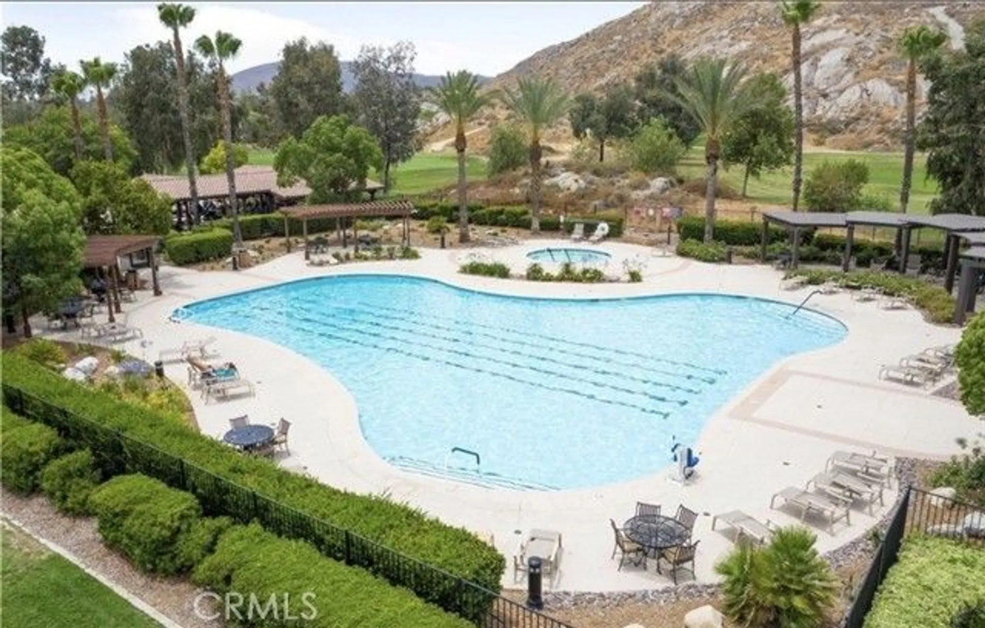 Property Slideshow image 19 of 26 | 240 glenview ln, Hemet, CA, 92545