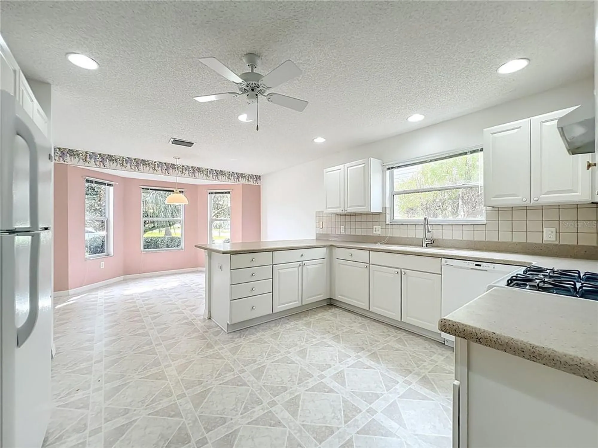 Property Slideshow image 7 of 35 | 1252 weaton ct, The Villages, FL, 32162