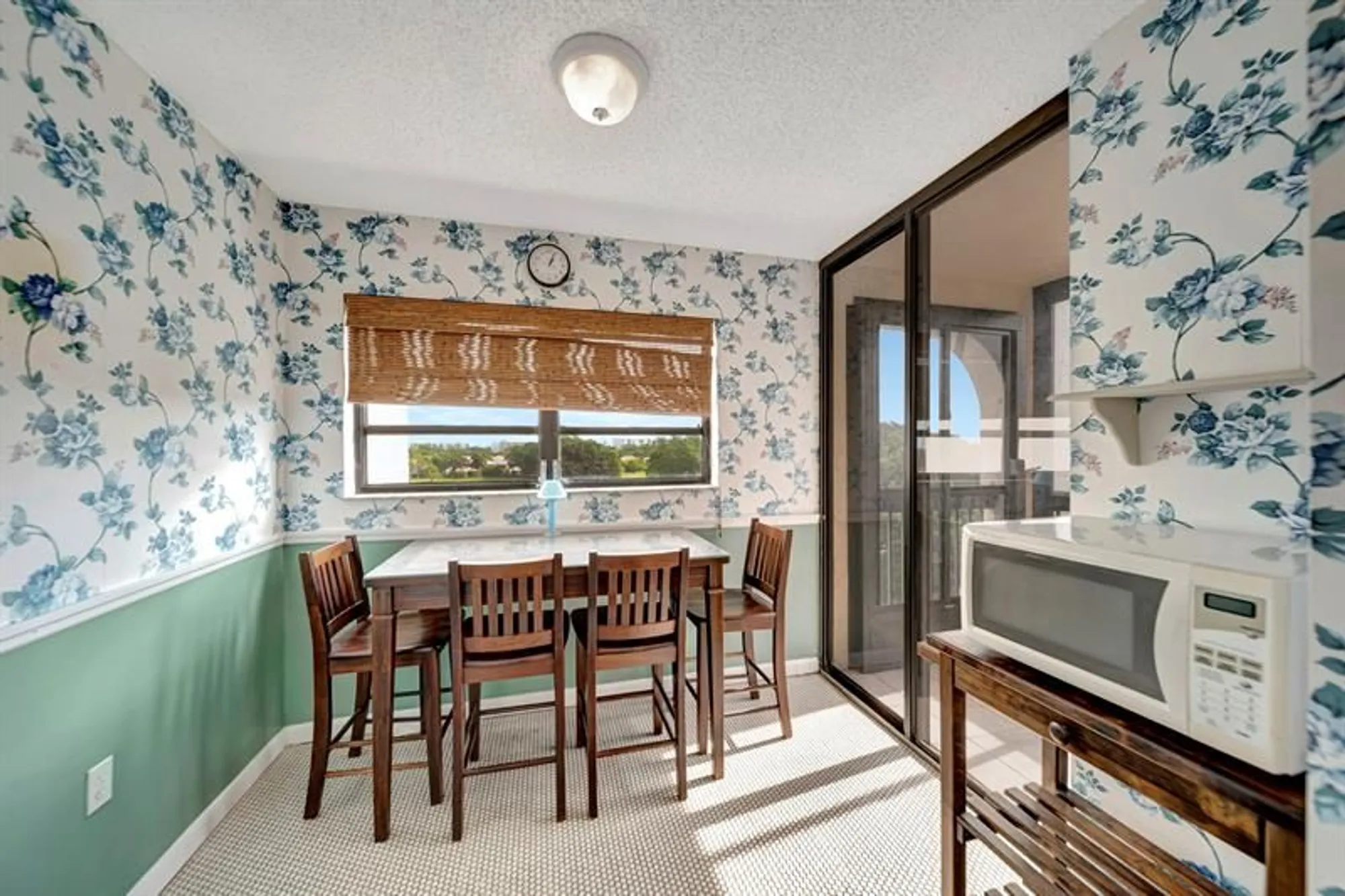 Property Slideshow image 15 of 61 | 3521 environ blvd b501, Lauderhill, FL, 33319