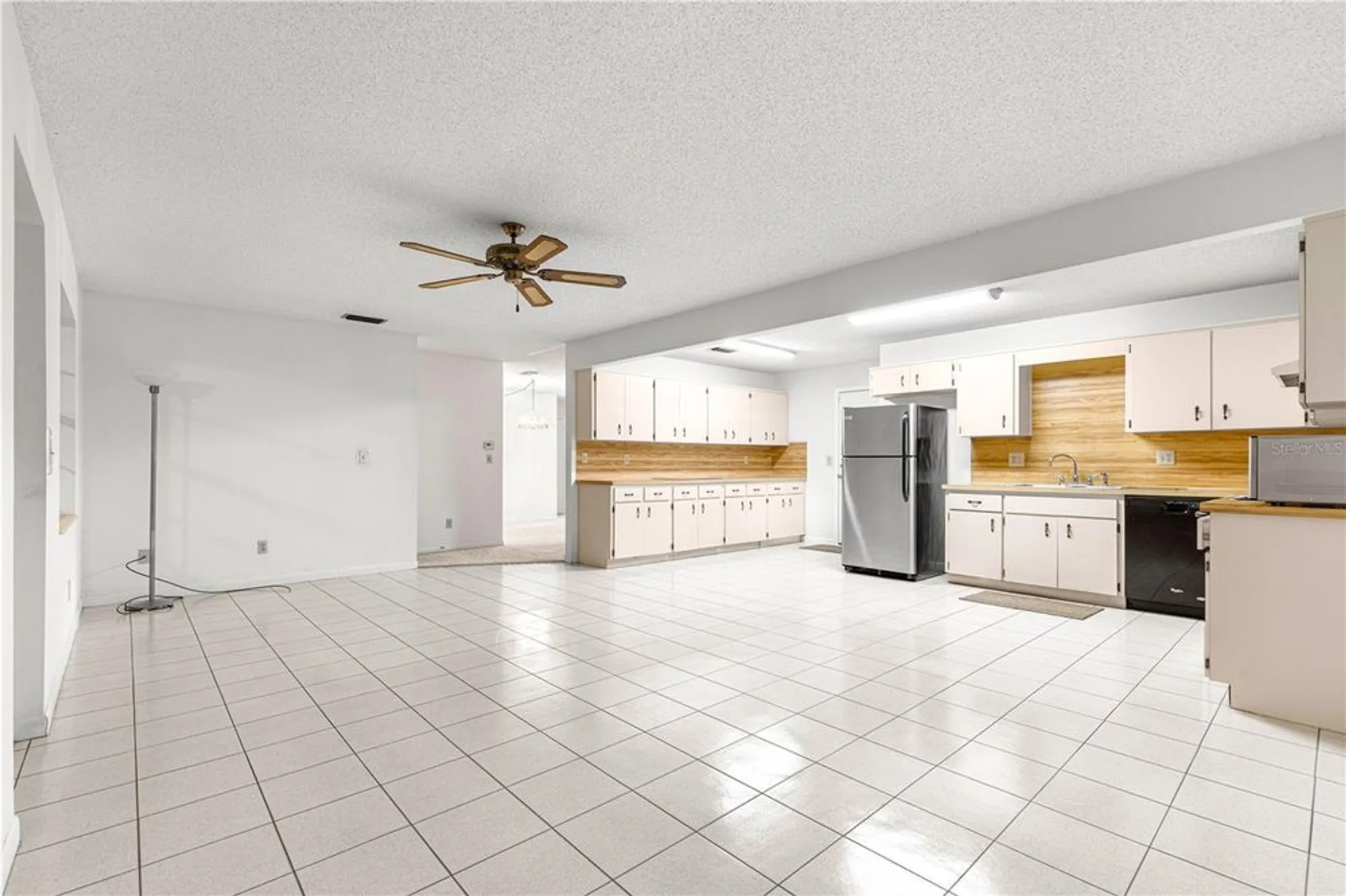 Property Slideshow image 8 of 22 | 8705 sw 95th st c, Ocala, FL, 34481