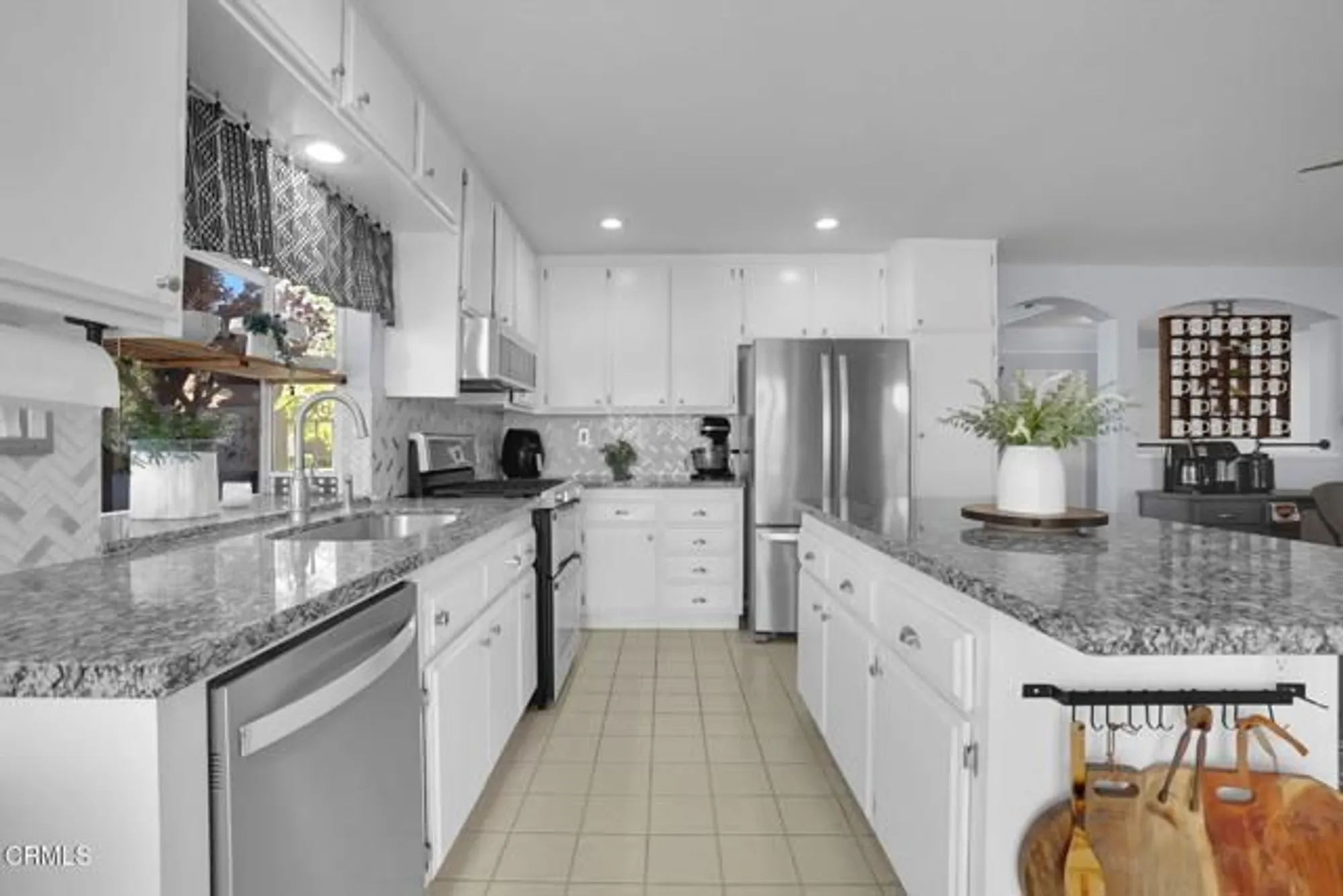Property Slideshow image 23 of 60 | 885 oakland hills dr, Banning, CA, 92220