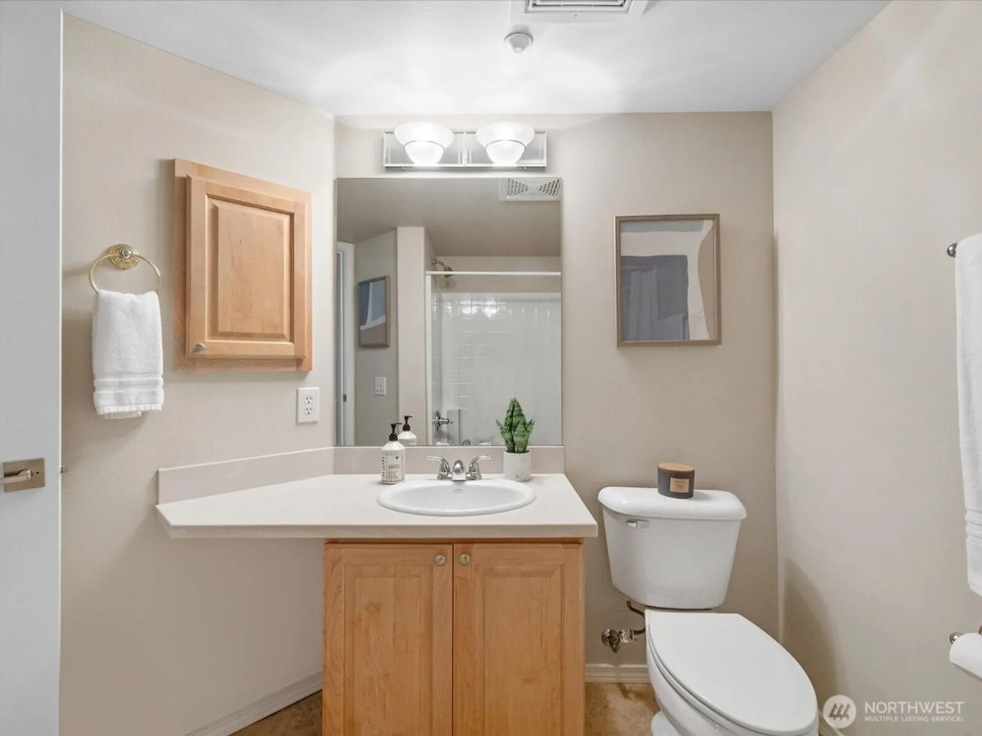 Property Slideshow image 21 of 38 | 4520 226th ter se # 2651, Issaquah, WA, 98029