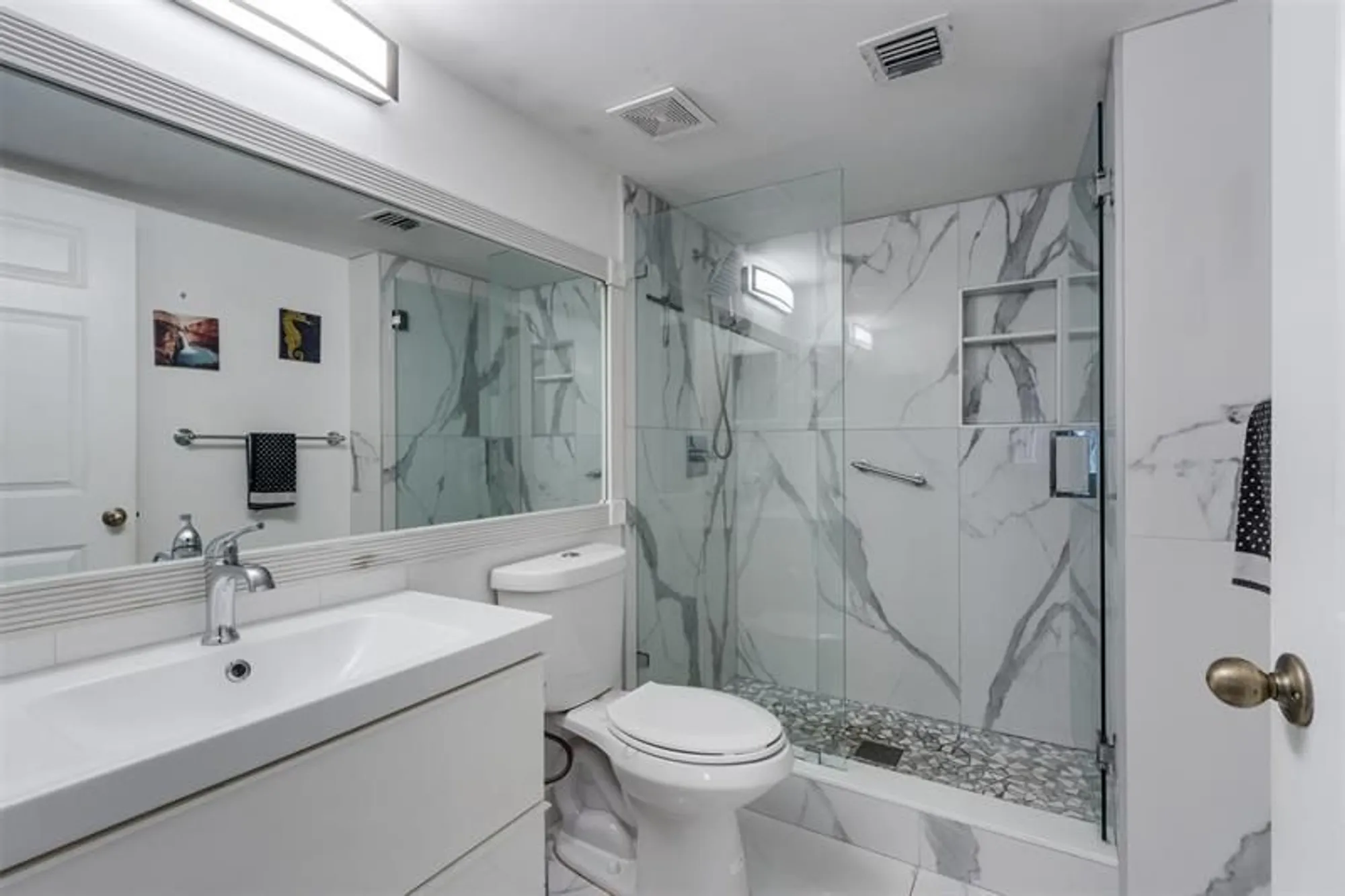 Property Slideshow image 23 of 39 | 9537 weldon cir apt 404, Fort Lauderdale, FL, 33321