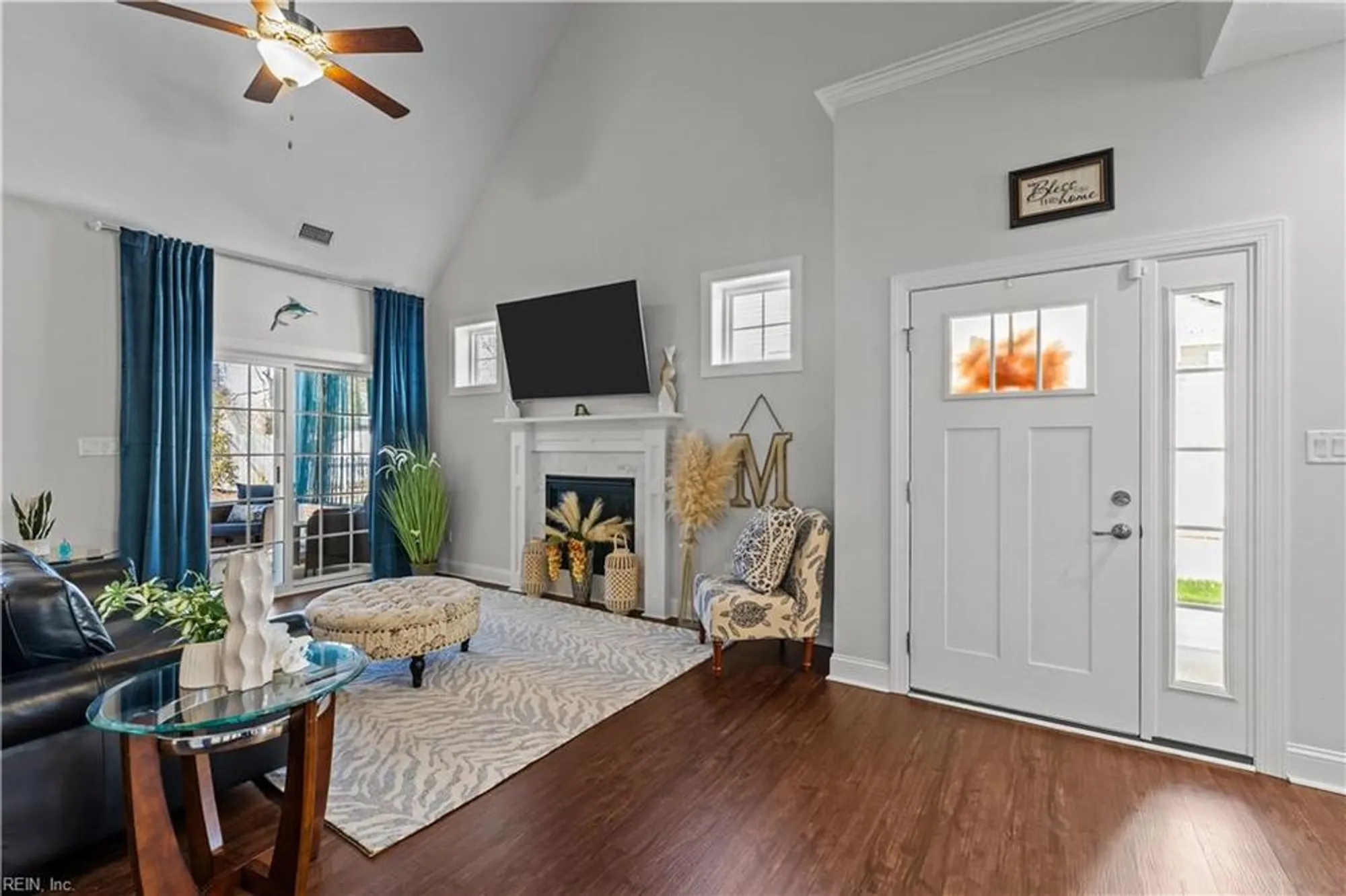 Property Slideshow image 7 of 50 | 4650 longleaf pl, Chesapeake, VA, 23321
