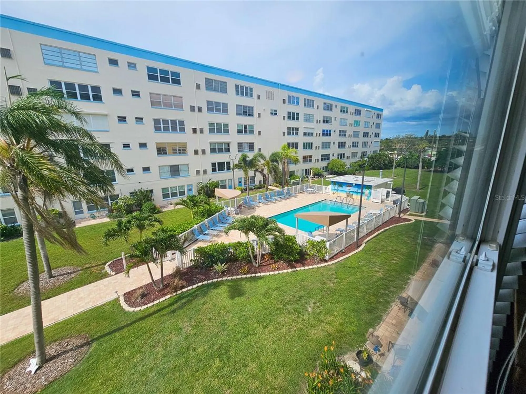 Property Slideshow image 11 of 35 | 2960 59th st 311, Gulfport, FL, 33707