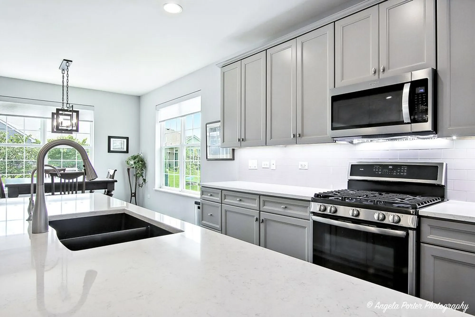 Property Slideshow image 23 of 36 | 1855 alta dr, Volo, IL, 60020