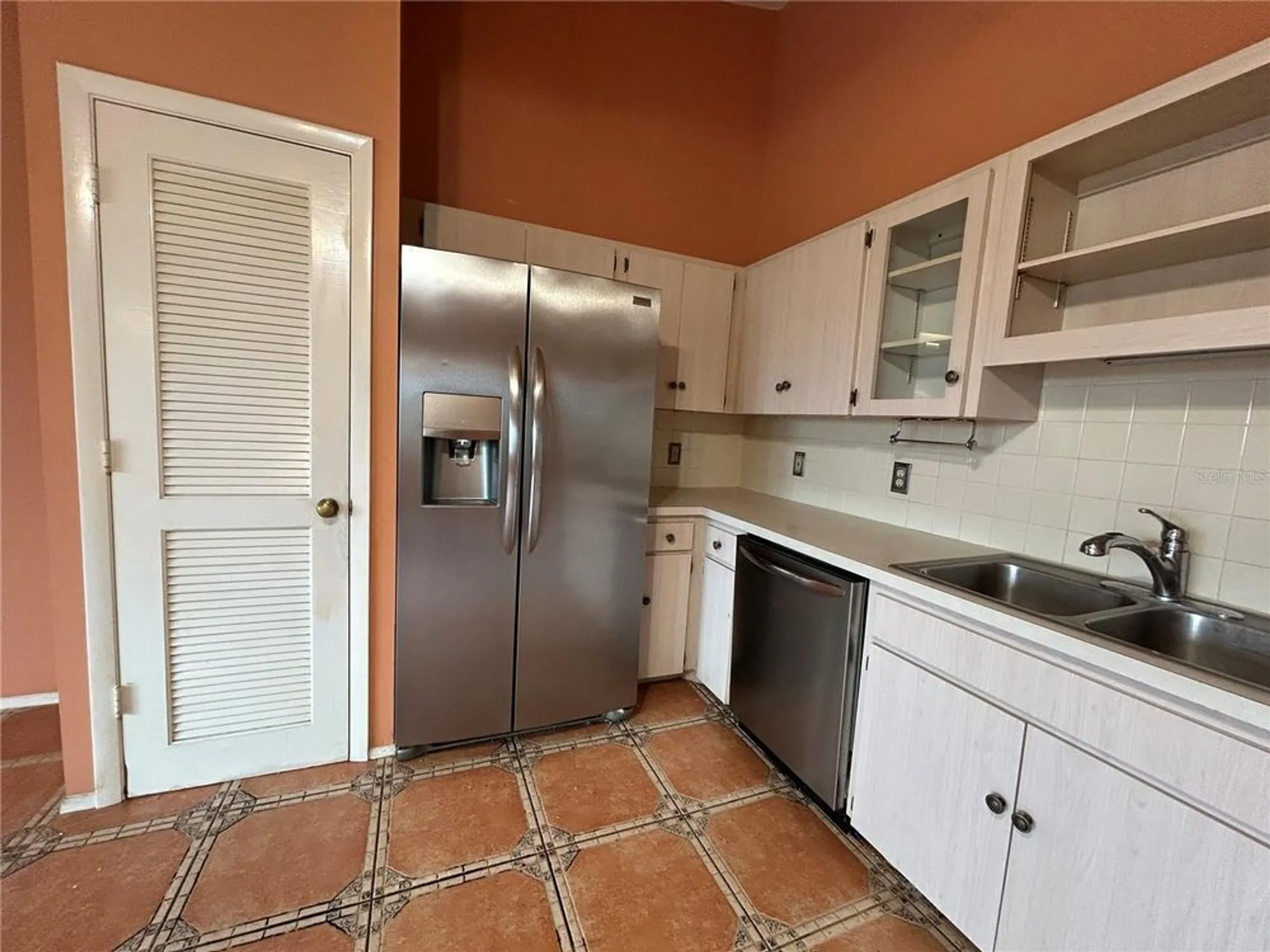 Property Slideshow image 14 of 34 | 2221 norwegian dr 57, Clearwater, FL, 33763